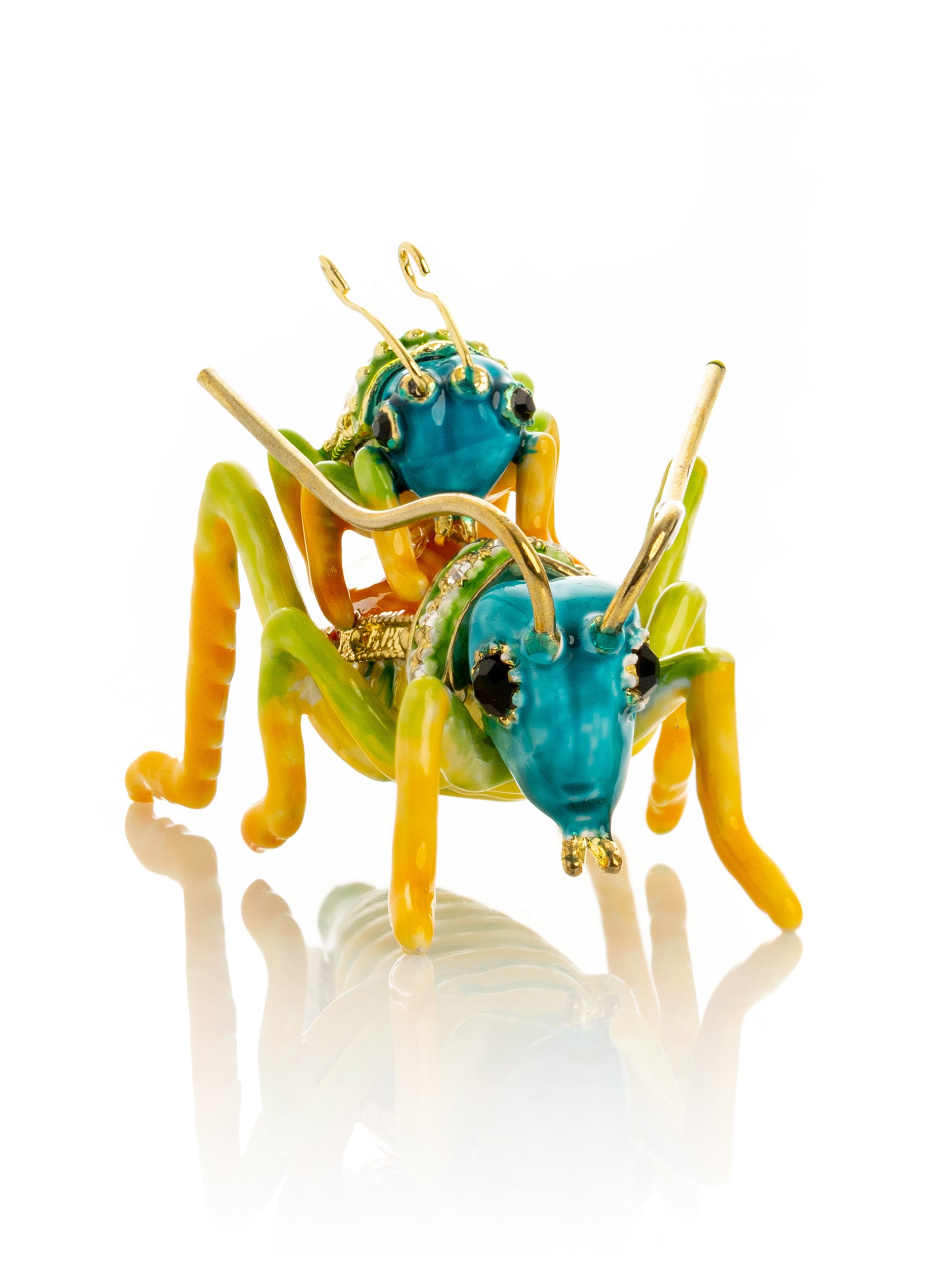 Keren Kopal Grasshopper with baby on the back