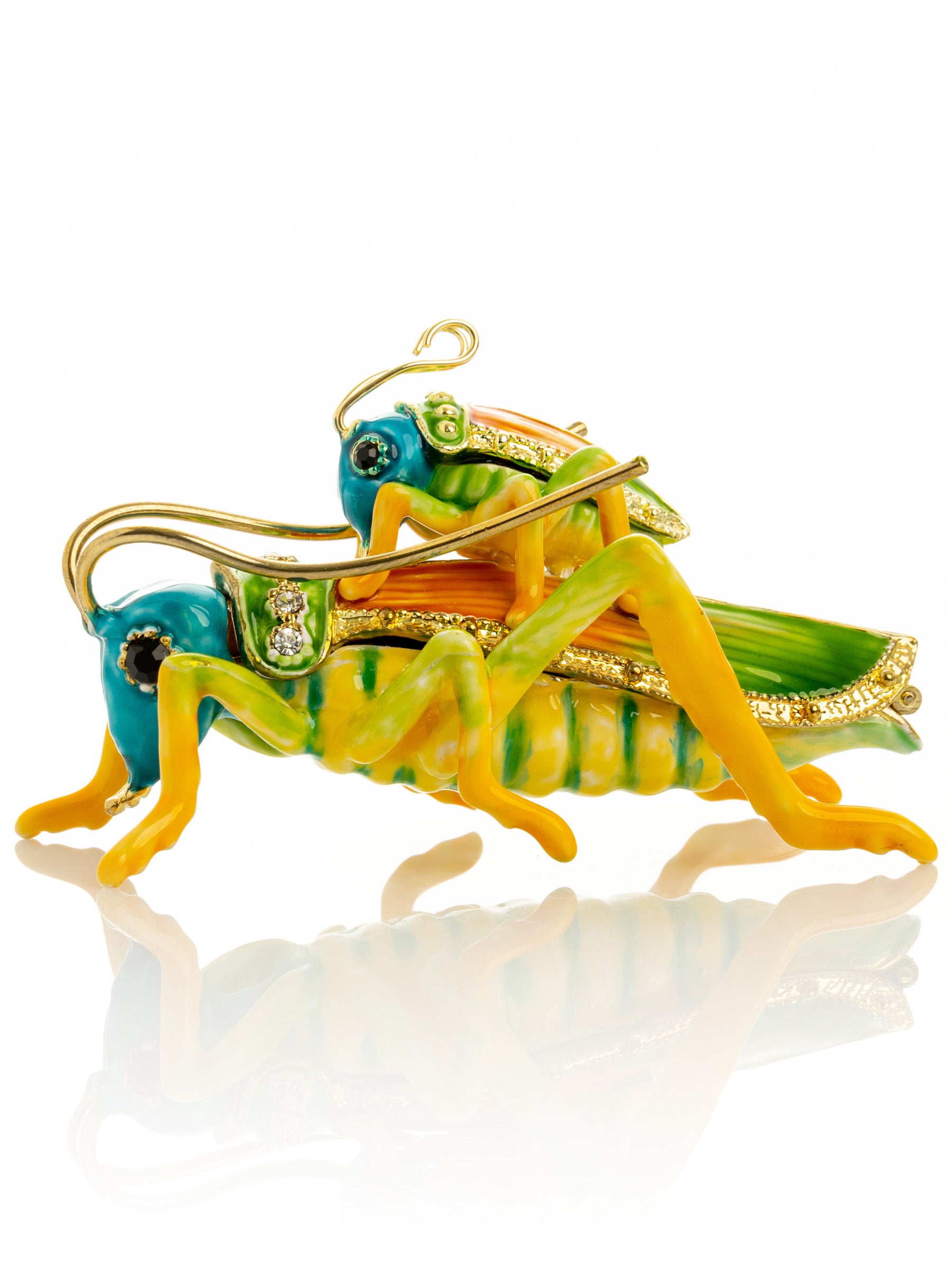 Keren Kopal Grasshopper with baby on the back