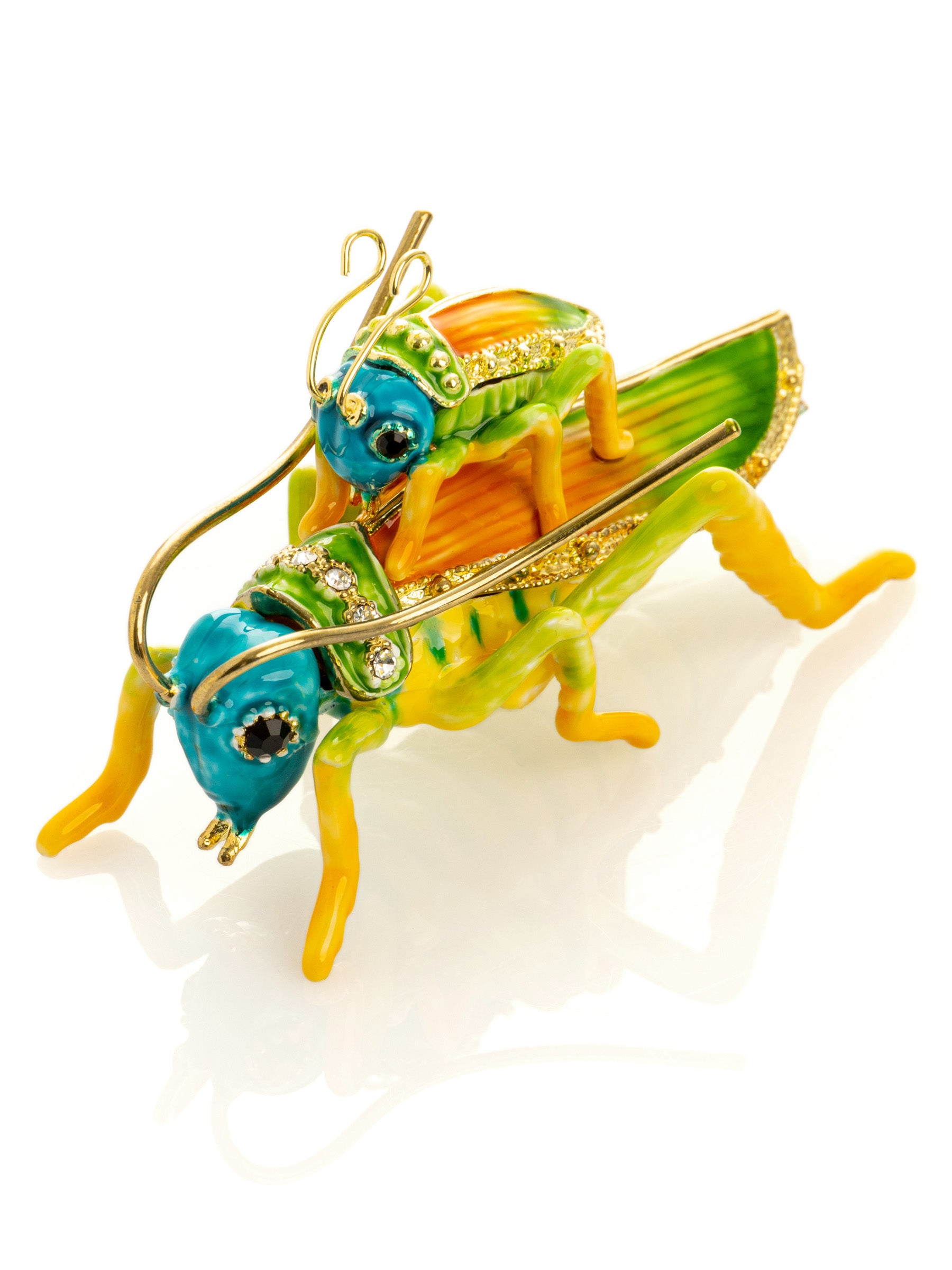 Keren Kopal Grasshopper with baby on the back