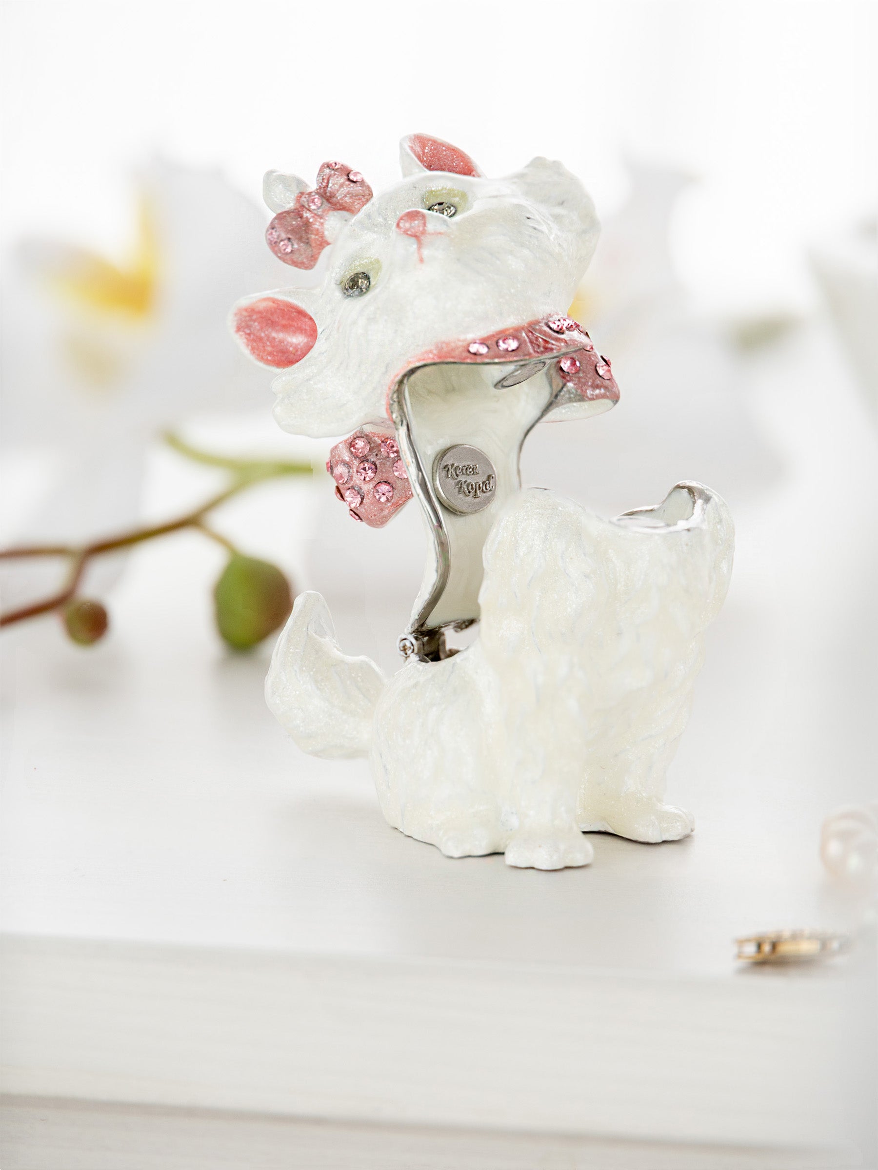 Keren Kopal Marie From Aristocats White and Pink Cat