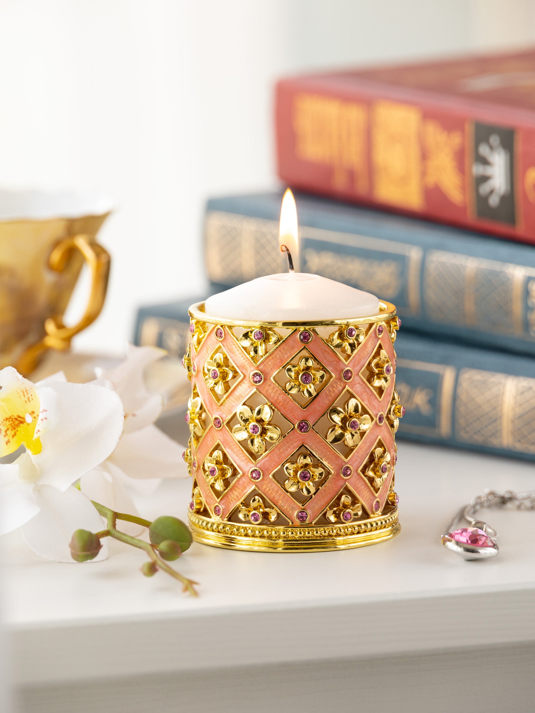 Keren Kopal Pink Decorated Candle Holder