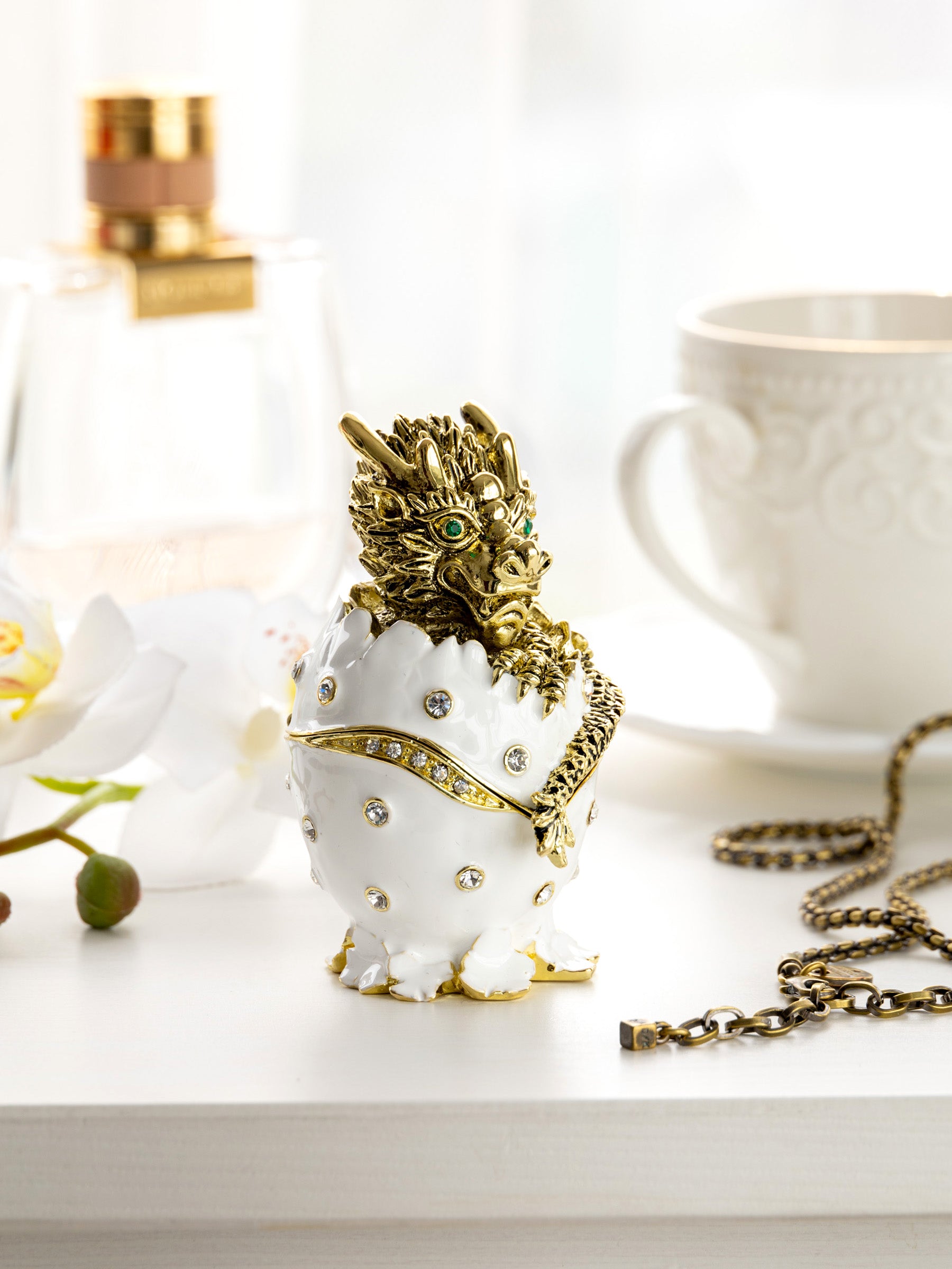 Keren Kopal Golden Dragon white egg