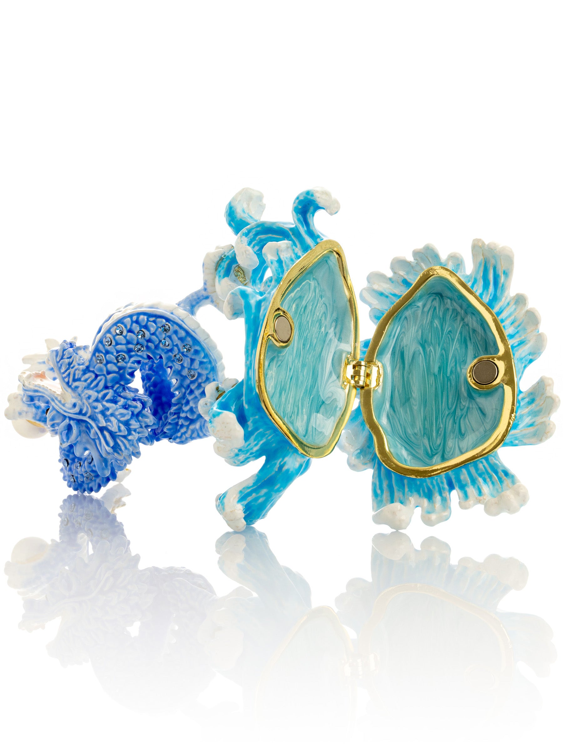 Keren Kopal Blue Chinese Dragon on Ocean sea waves water