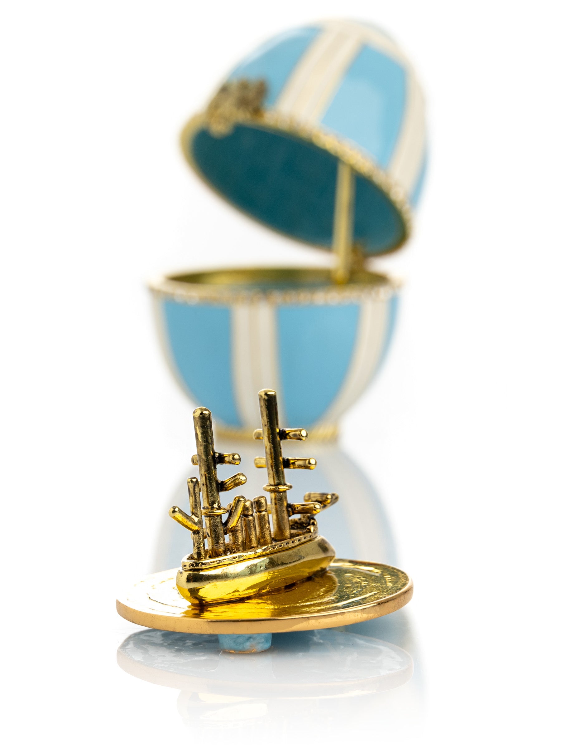 Keren Kopal Light Blue Egg with a Sailing ship