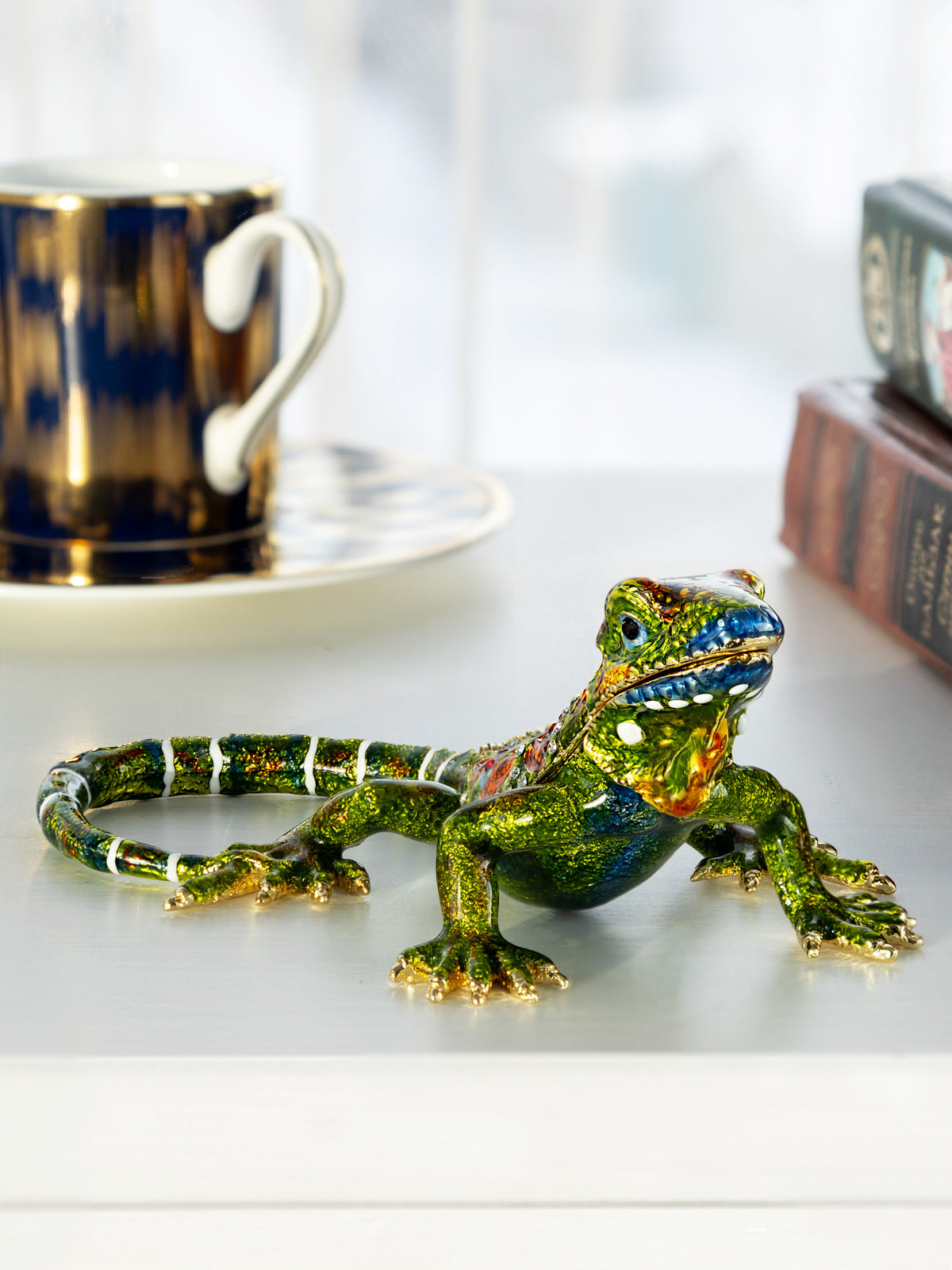 Keren Kopal Green Iguana