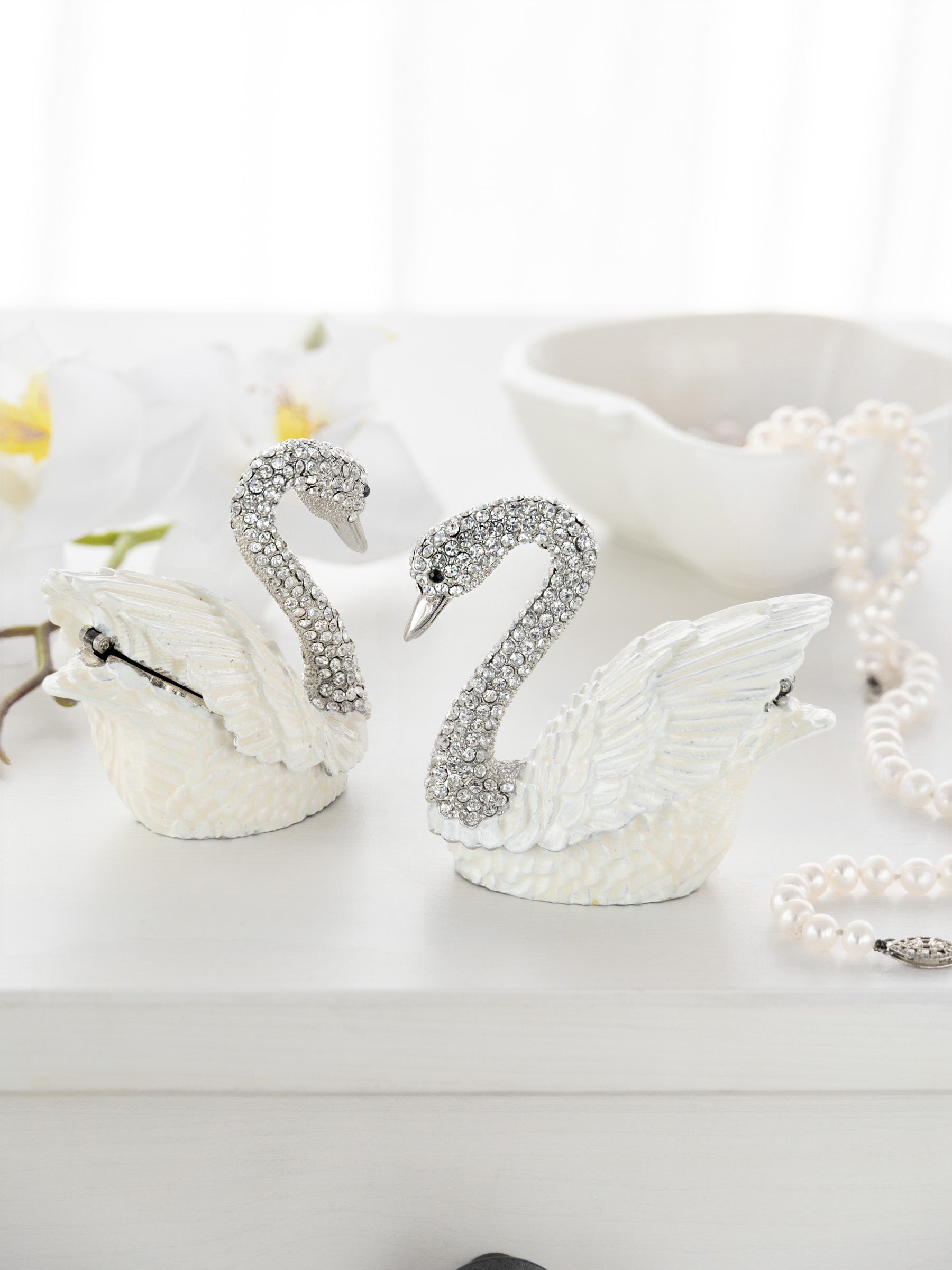 Keren Kopal White Swan with crystal neck