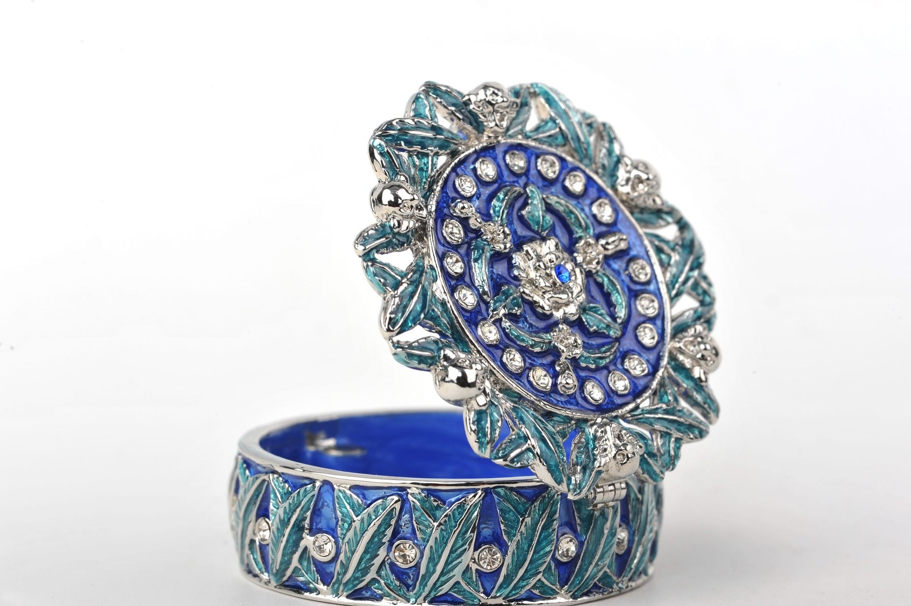 Keren Kopal Blue Box Decorated with Leaves