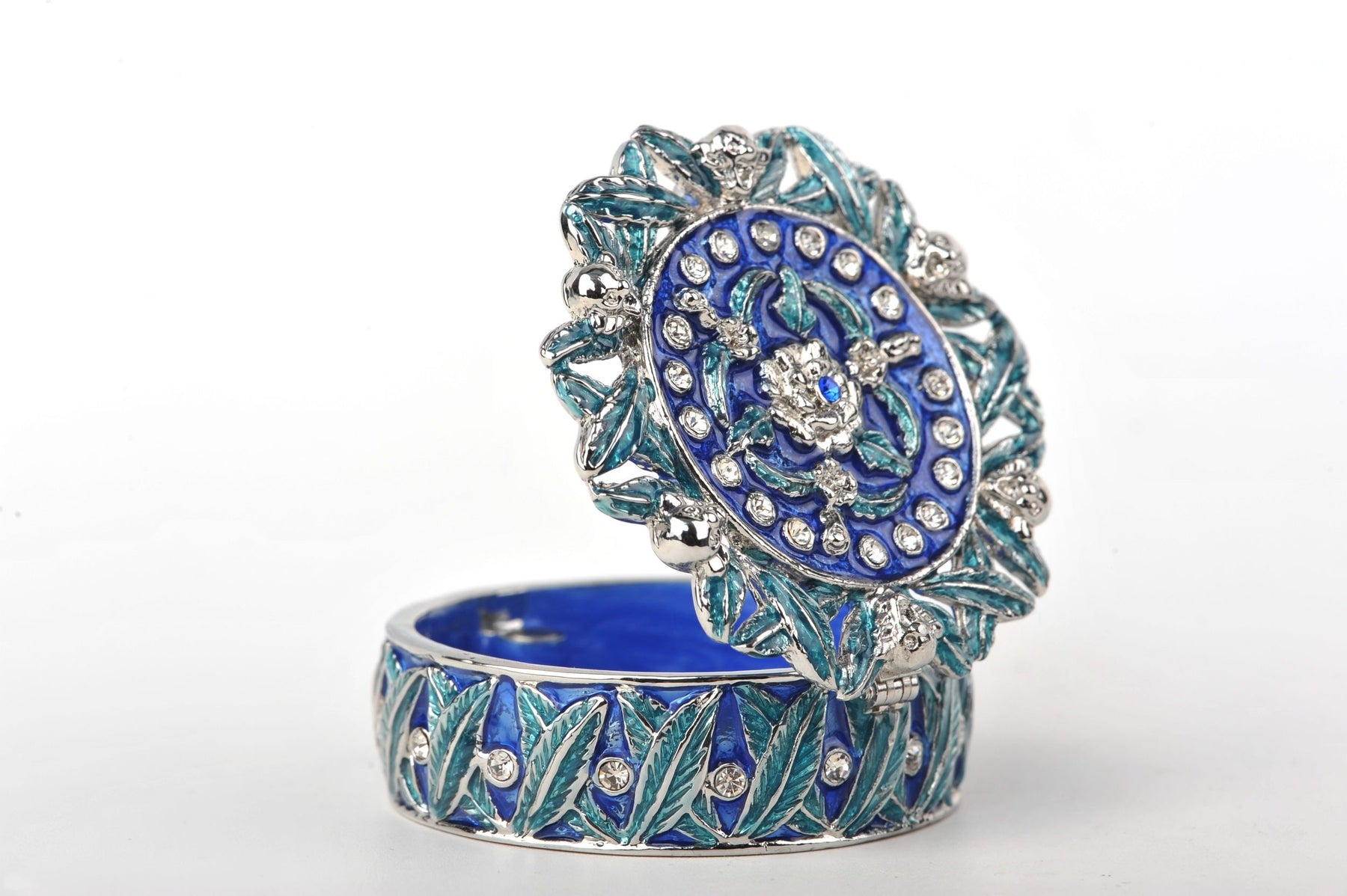 Keren Kopal Blue Box Decorated with Leaves