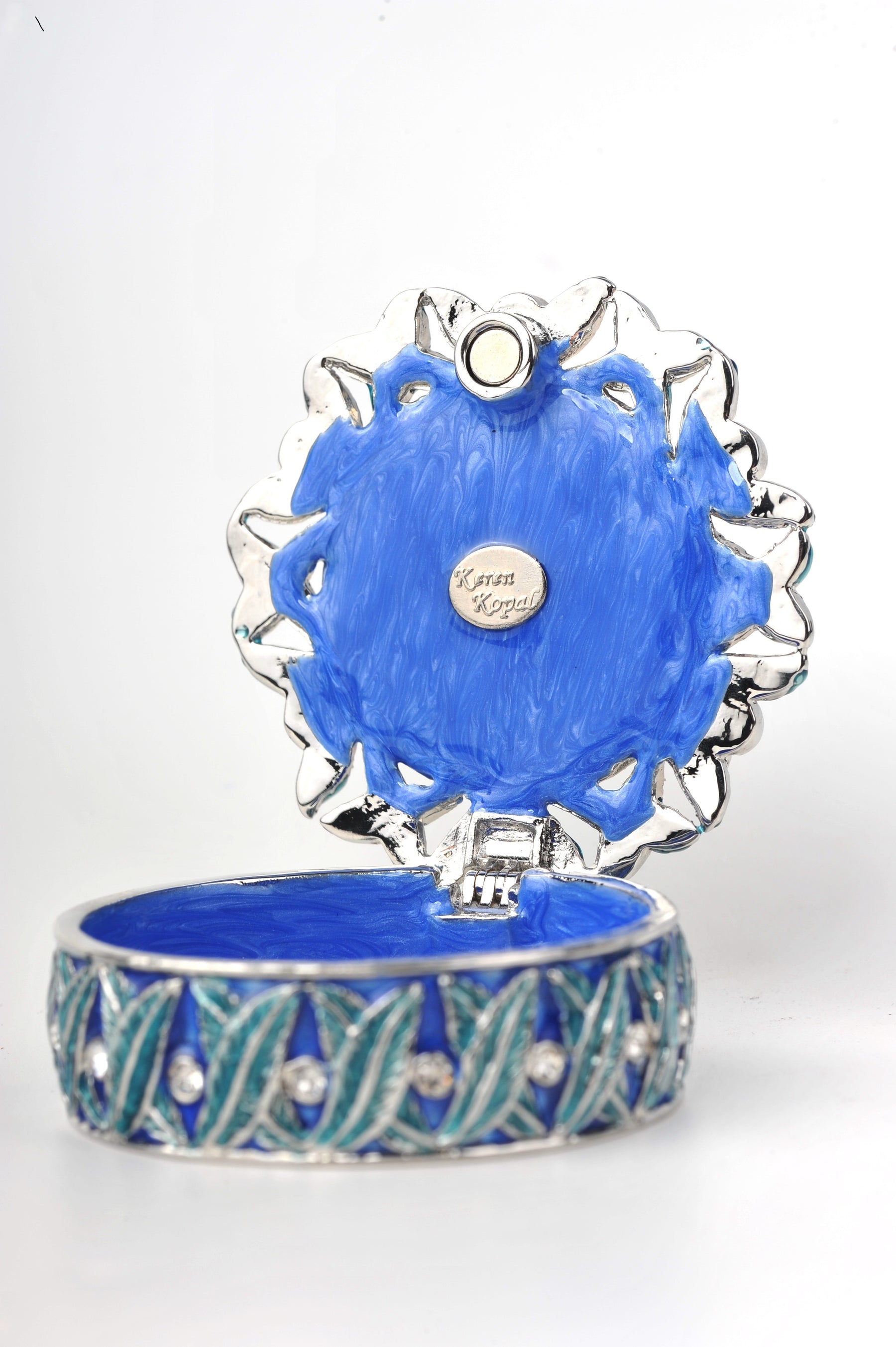 Keren Kopal Blue Box Decorated with Leaves