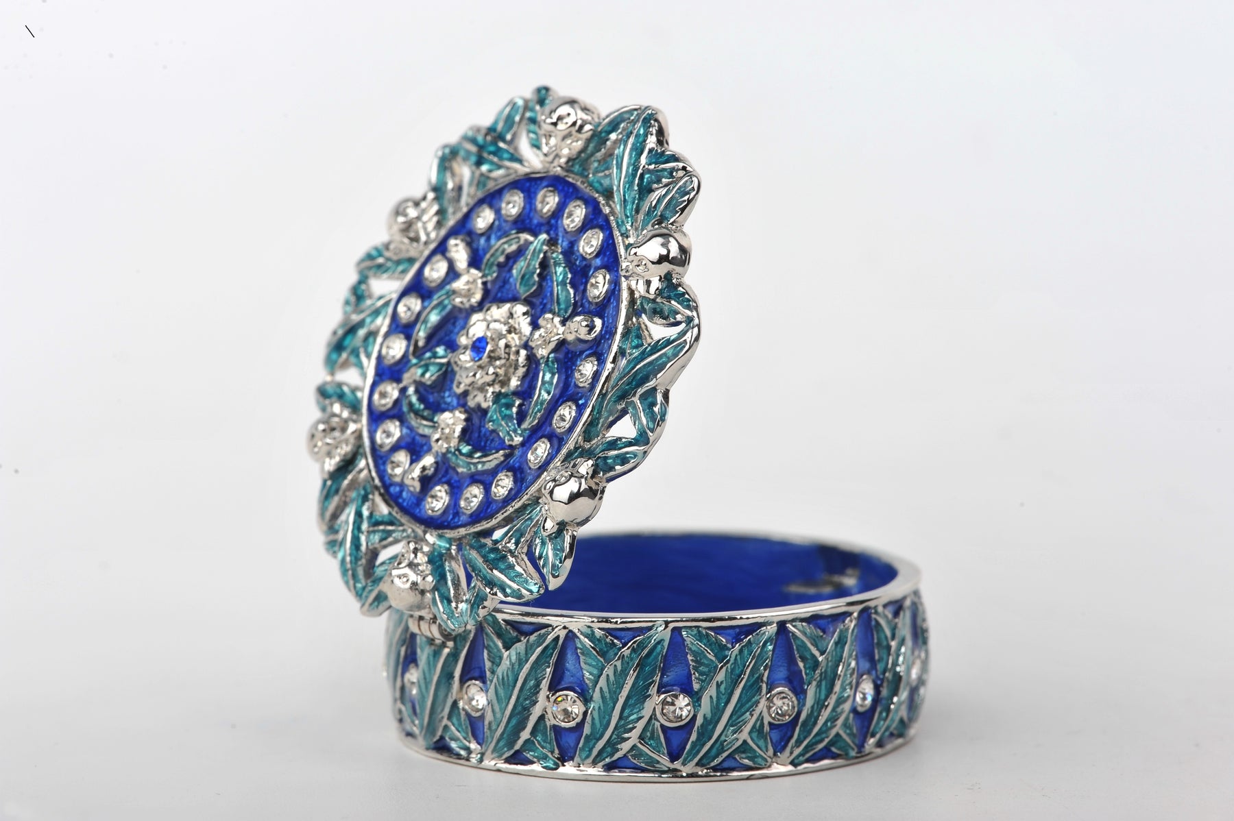 Keren Kopal Blue Box Decorated with Leaves