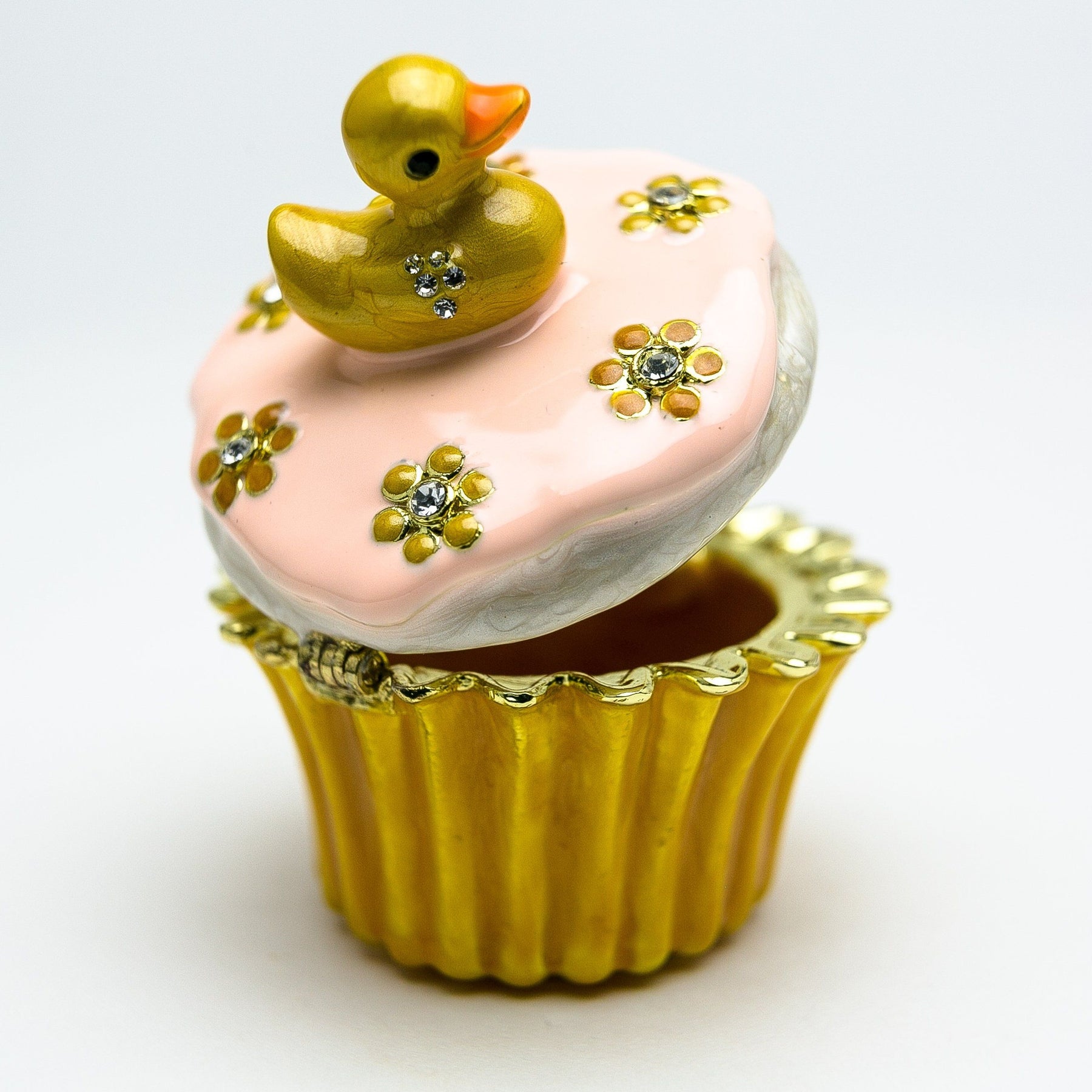 Keren Kopal Yellow Duck on Cupcake