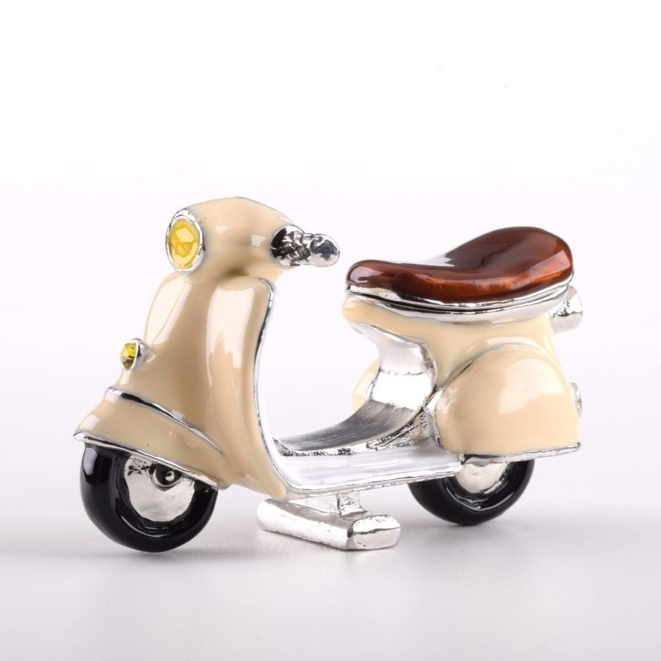 Keren Kopal Beige Vespa