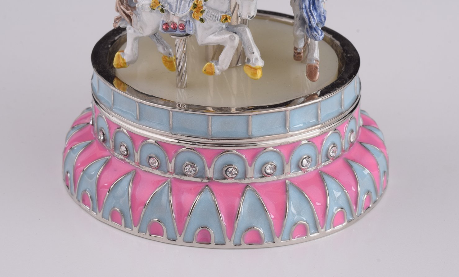 Keren Kopal Pink Wind up Musical Carousel
