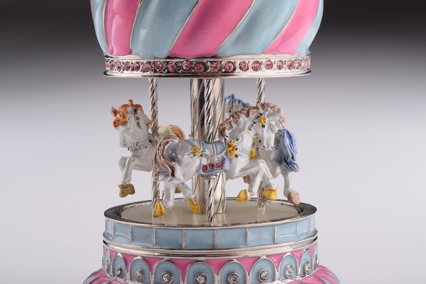 Keren Kopal Pink Wind up Musical Carousel