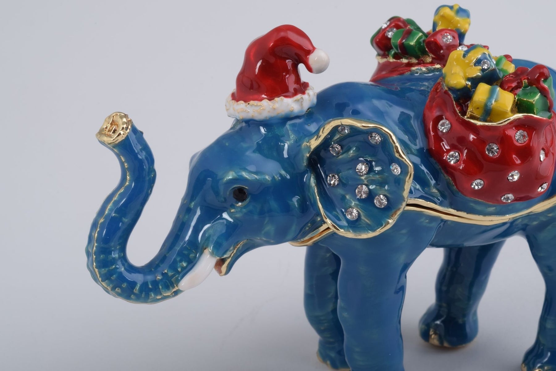 Keren Kopal Christmas Elephant bearing gifts and presents
