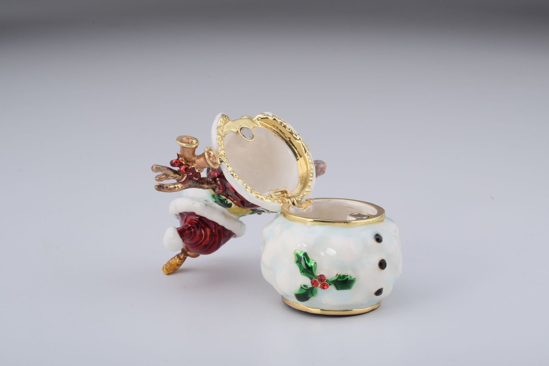 Keren Kopal Christmas Snowman with a Squirrel on His Head