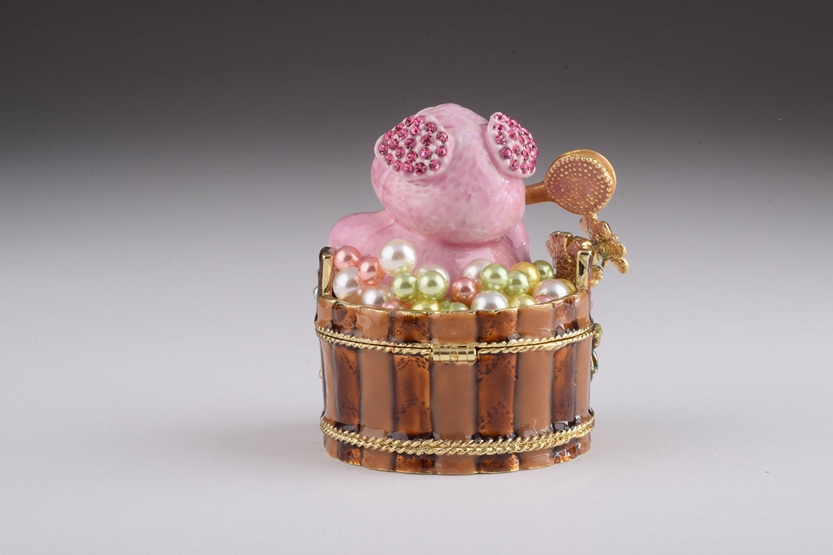 Keren Kopal Pig Taking a Bath