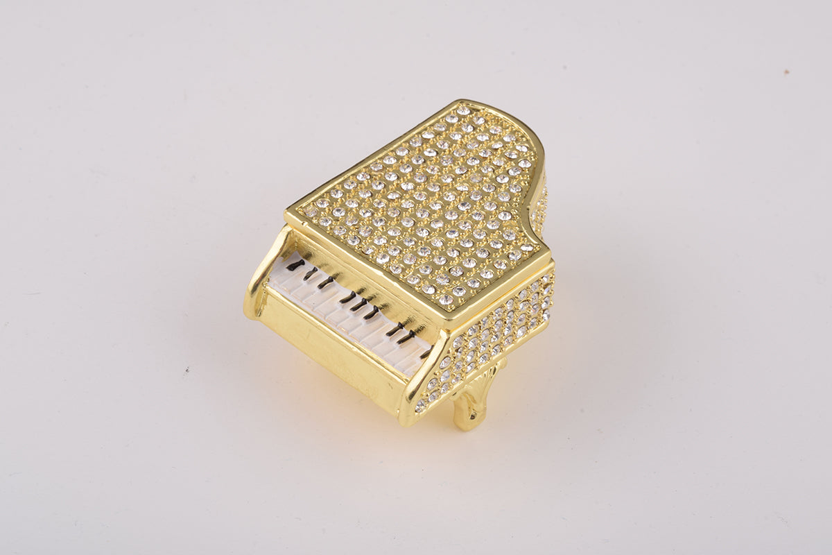 Keren Kopal White Piano