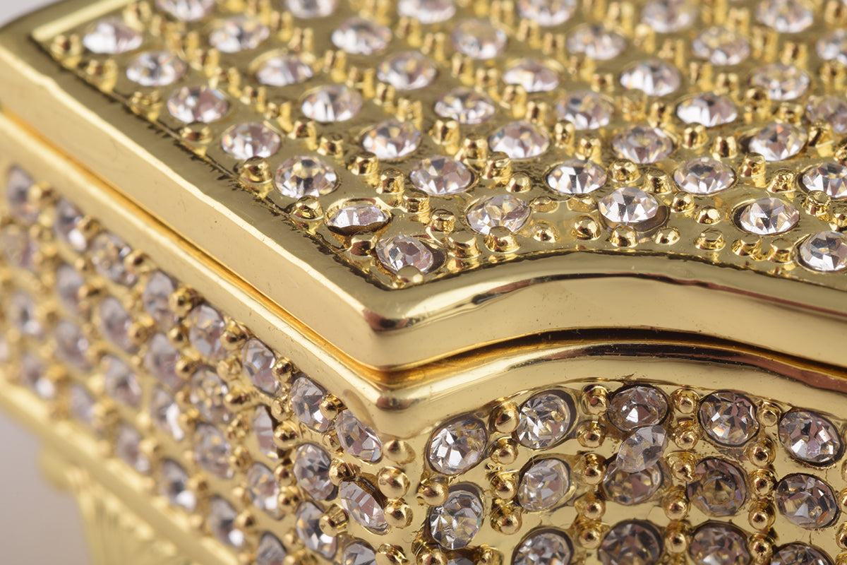 Keren Kopal White Piano