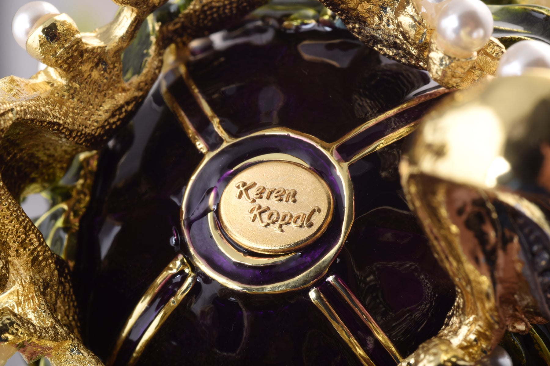 Keren Kopal Black Russian Egg