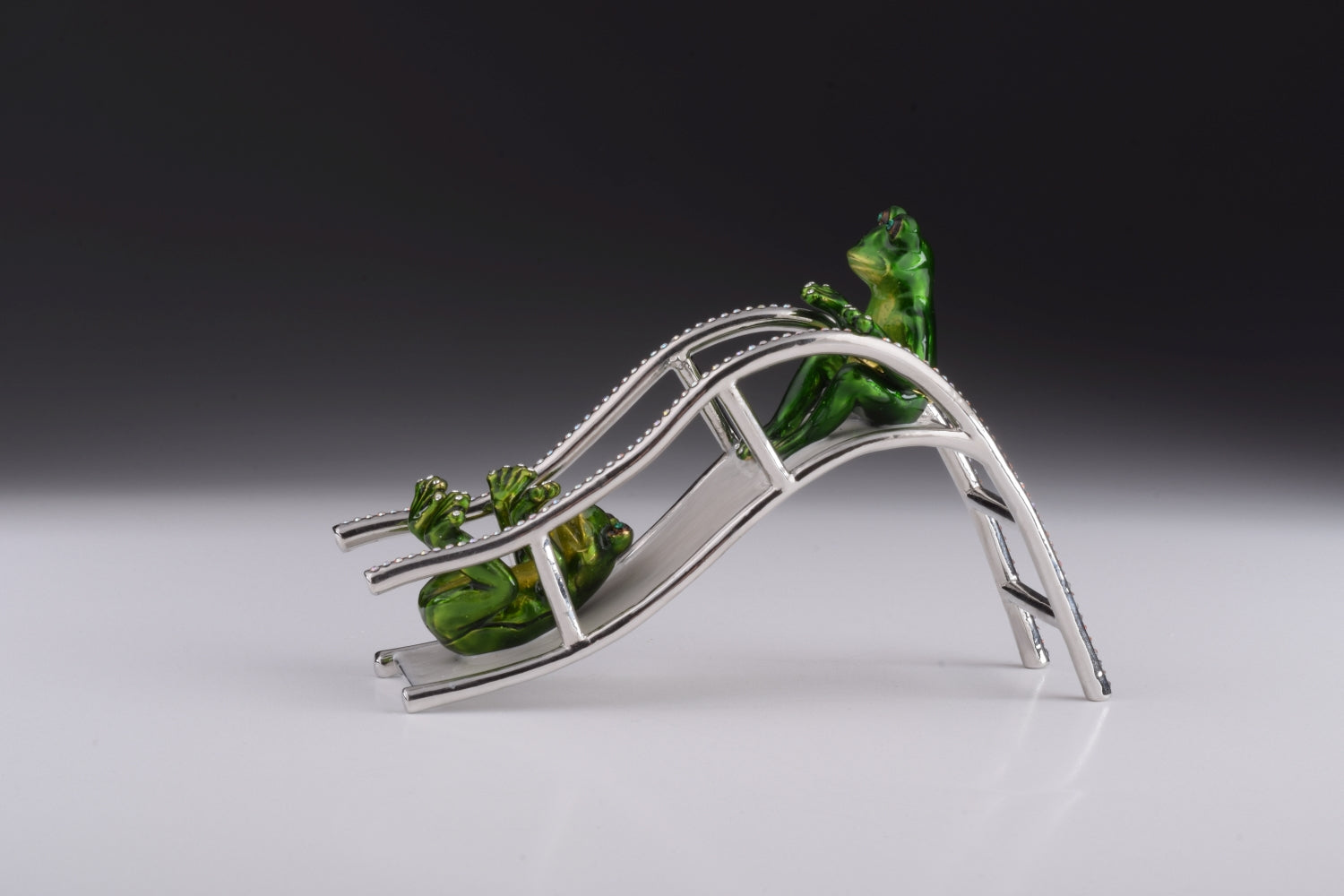 Keren Kopal Two Frogs Riding Slide