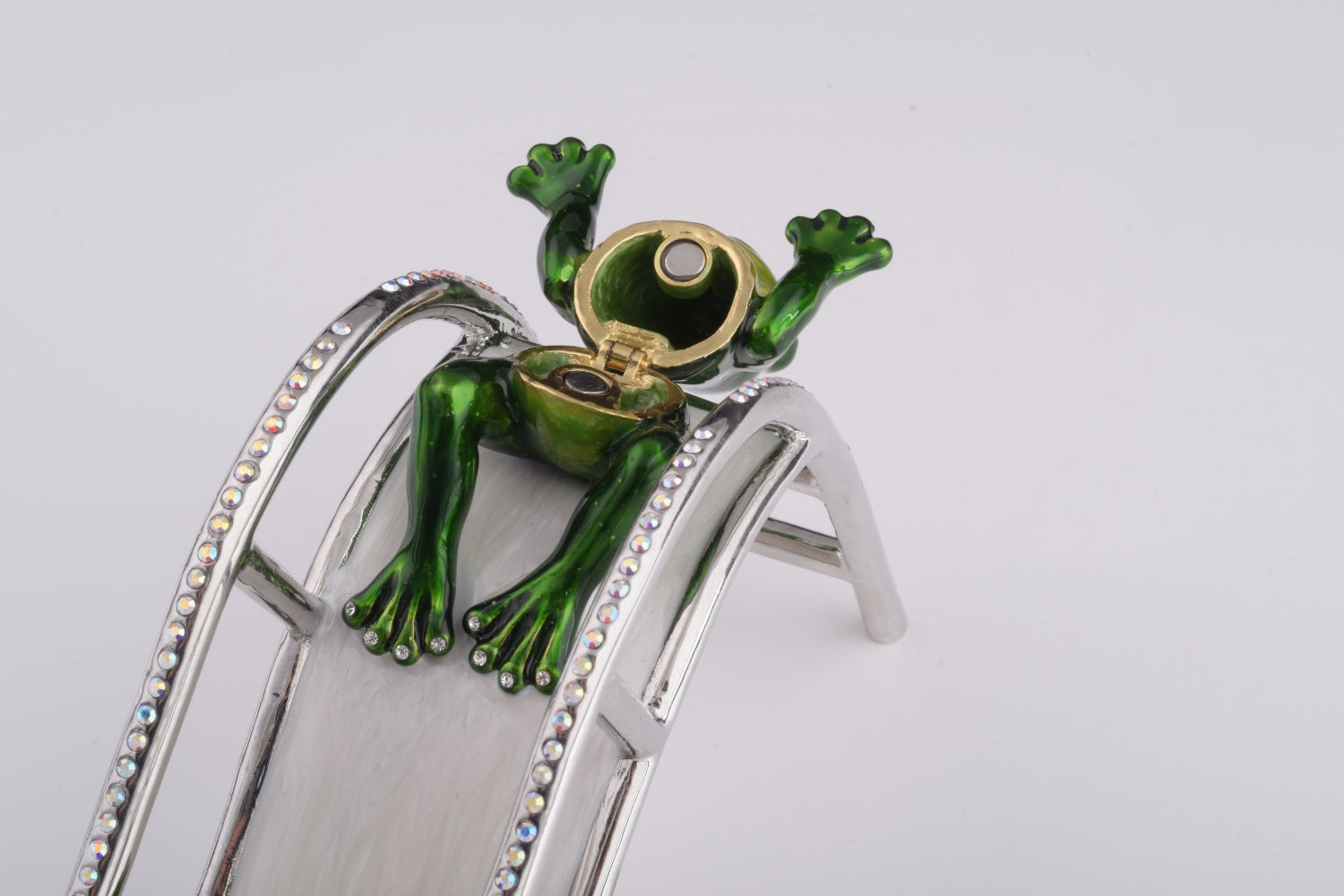 Keren Kopal Two Frogs Riding Slide