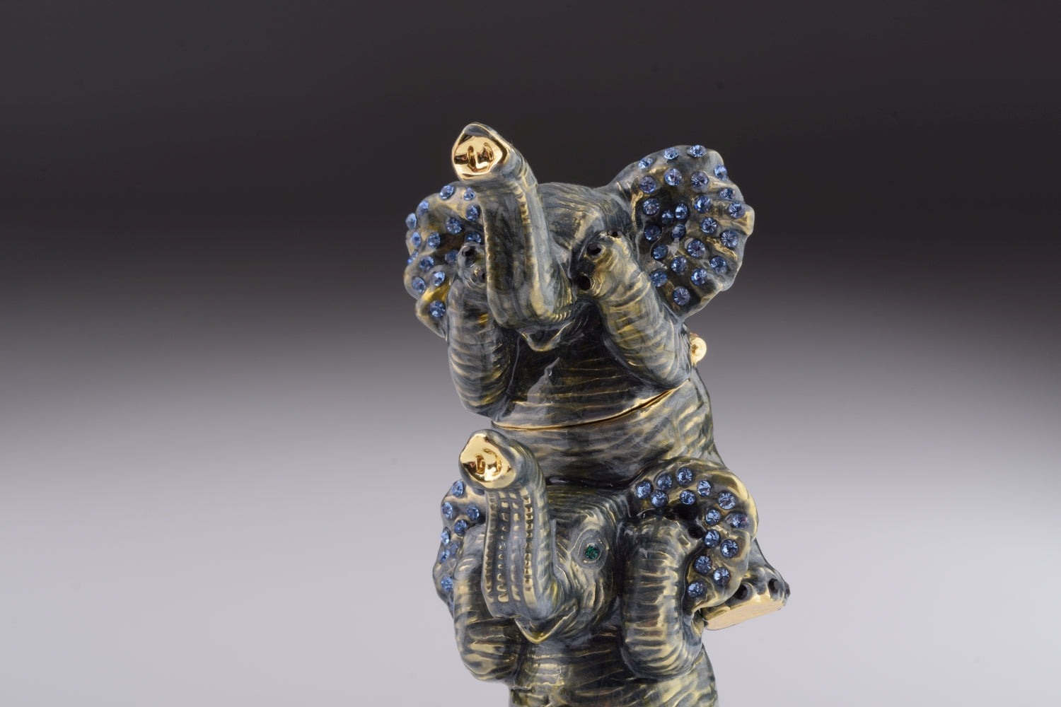 Keren Kopal Three Elephants