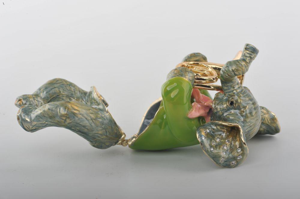 Keren Kopal Elephant Playing the Trumpet