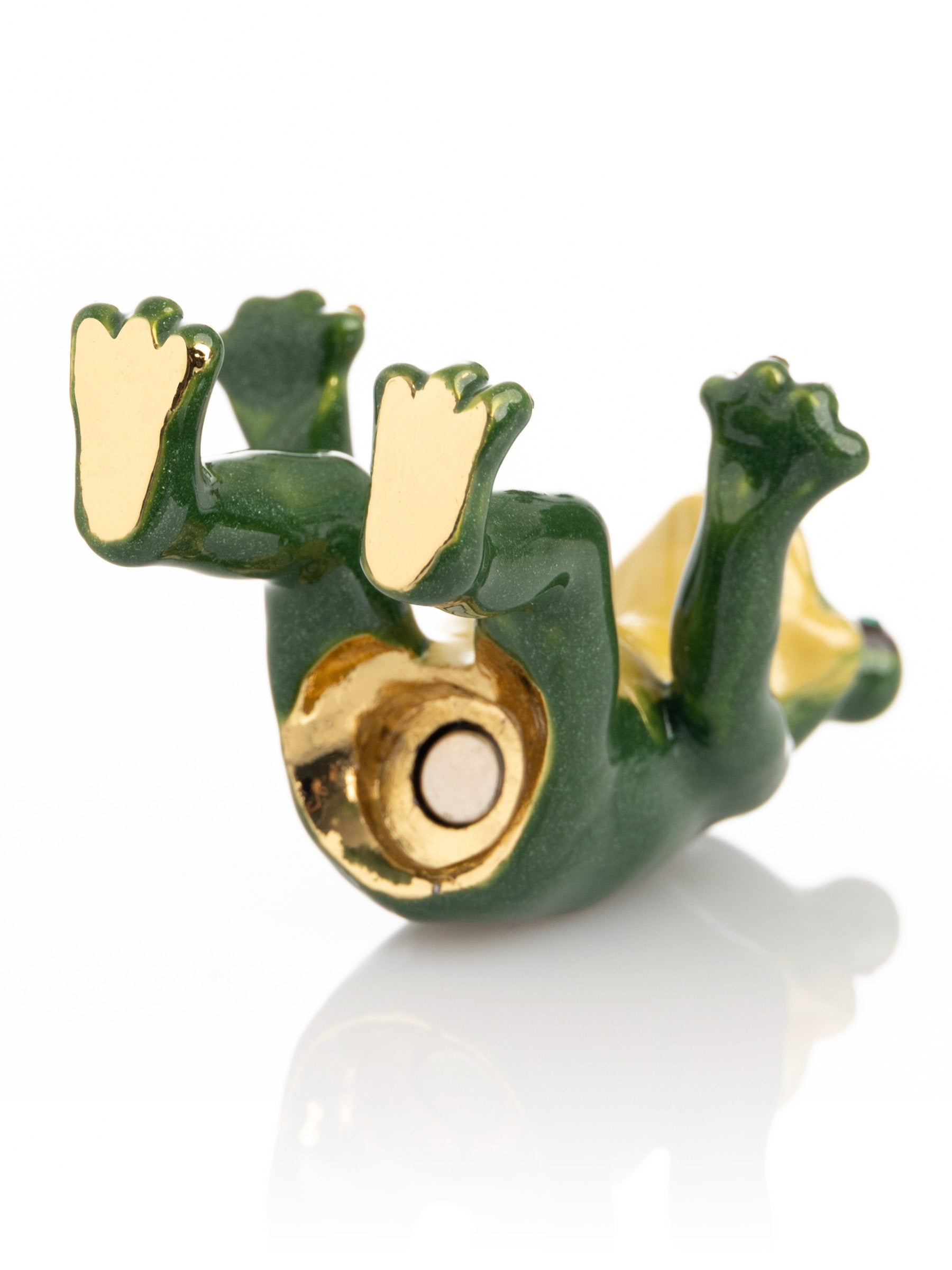 Keren Kopal Frogs Riding Vespa with Sidecar