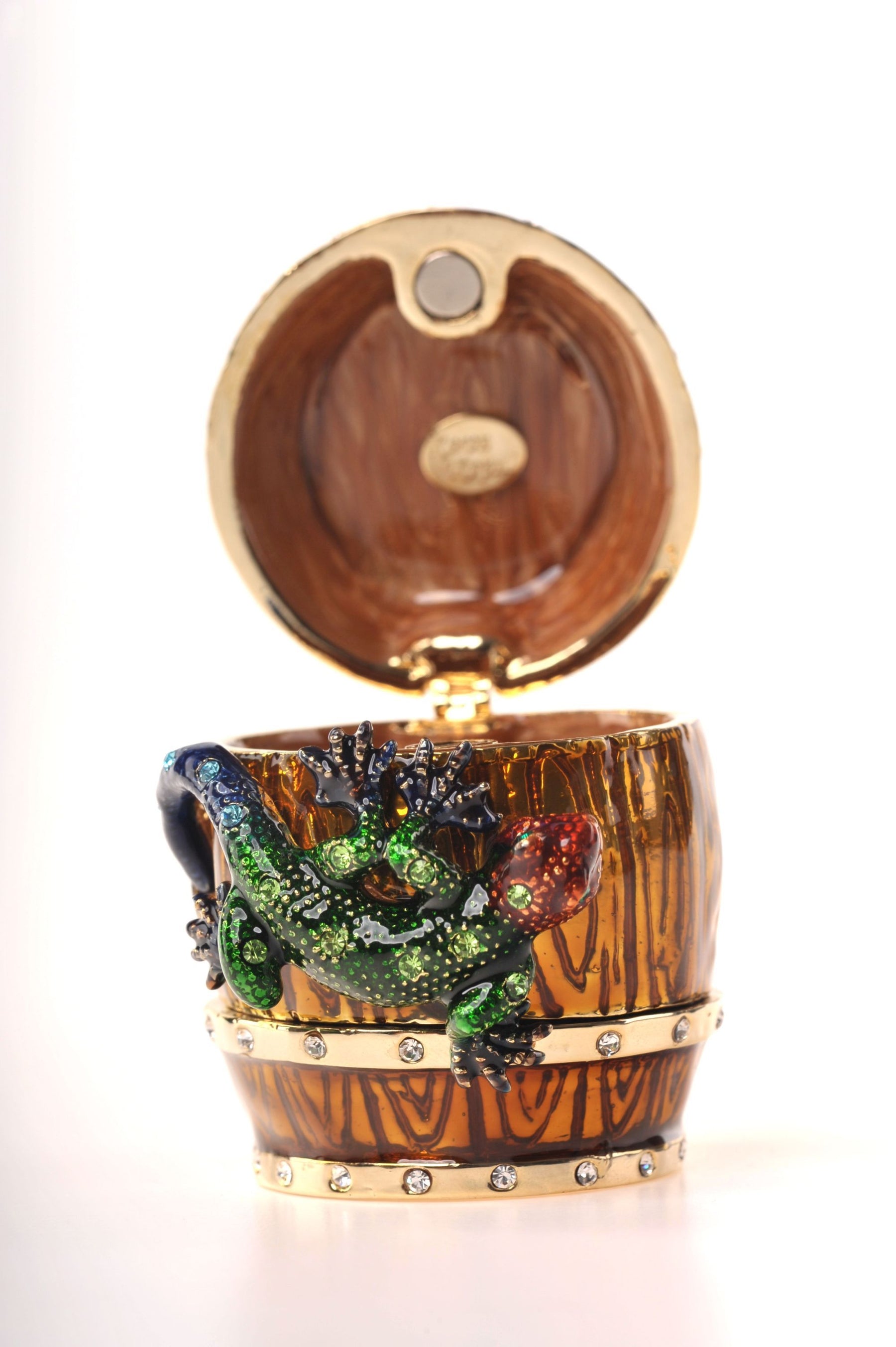 Keren Kopal Frog & Lizard on a Barrel