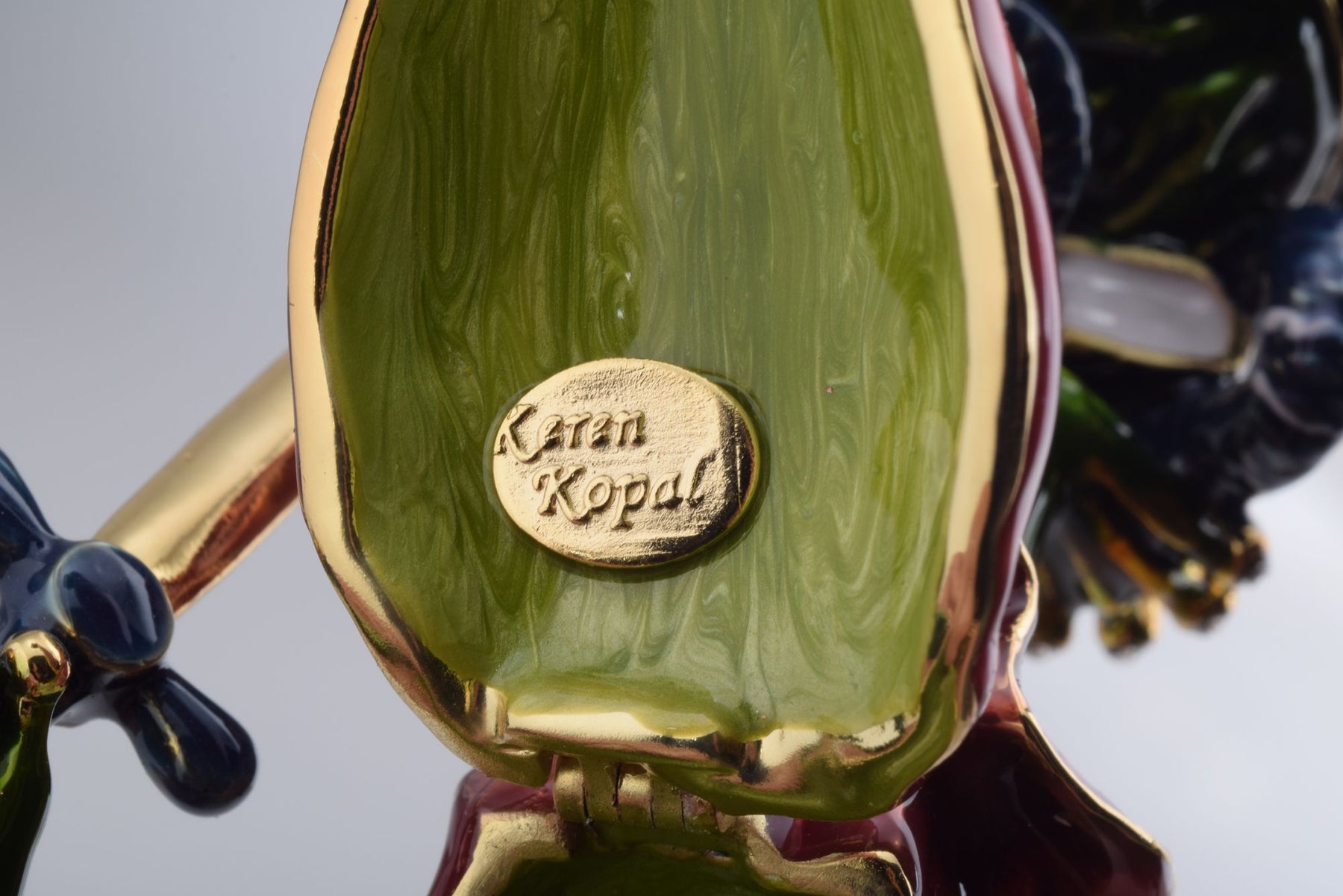 Keren Kopal Frog of Justice