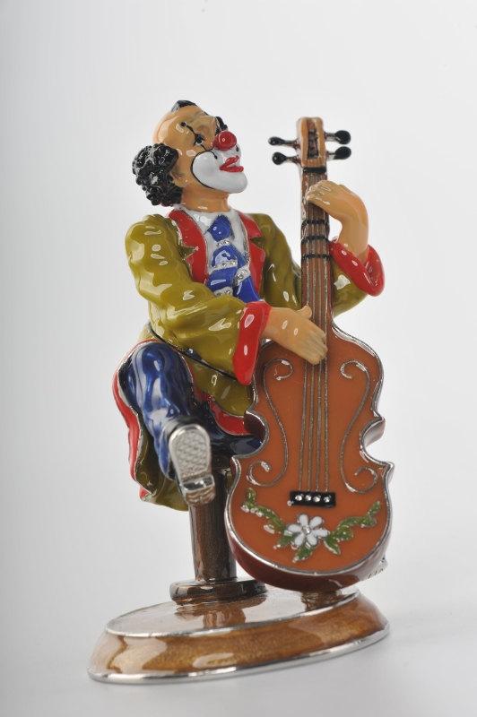 Keren Kopal Funky Clown Playing the Cello