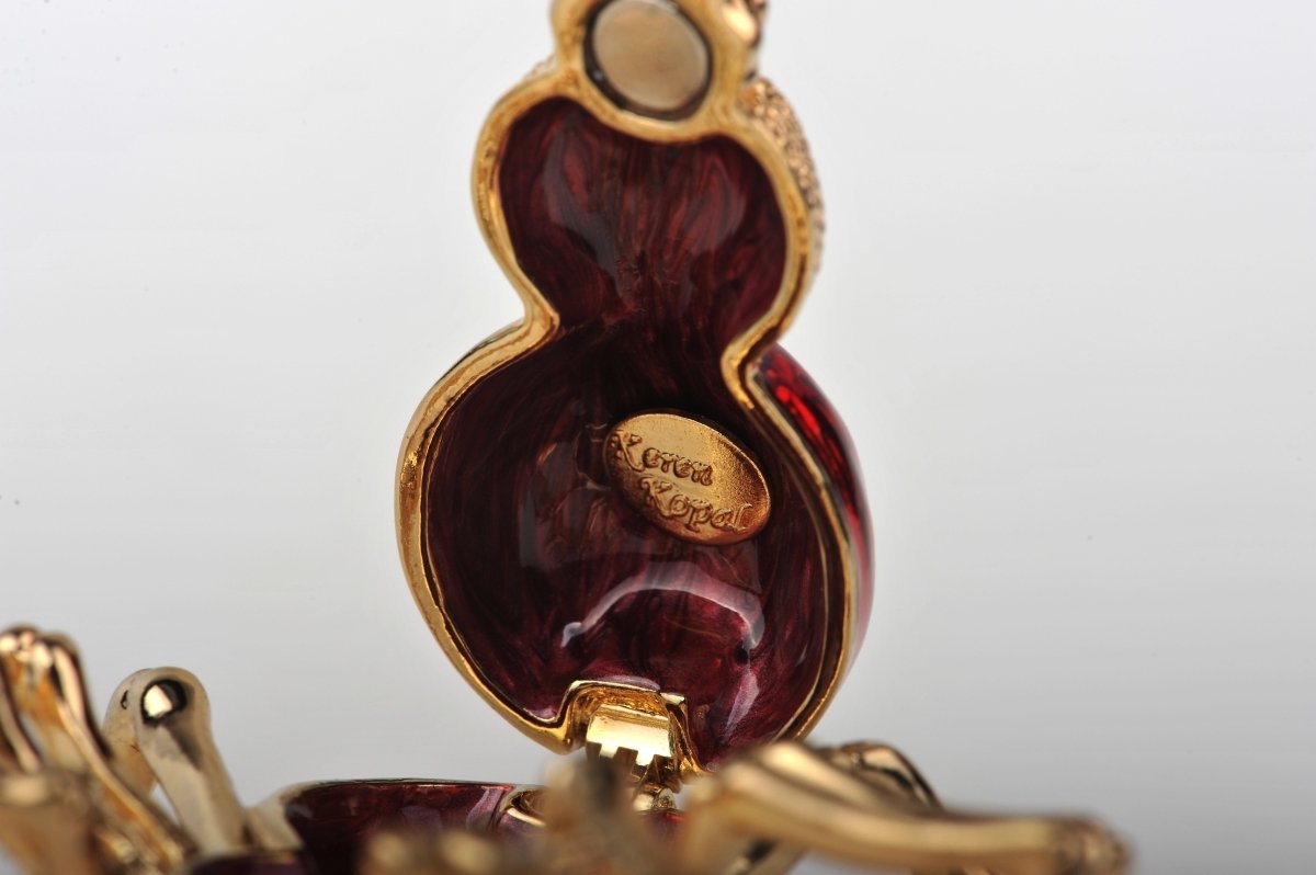 Keren Kopal Gold & Red Spider