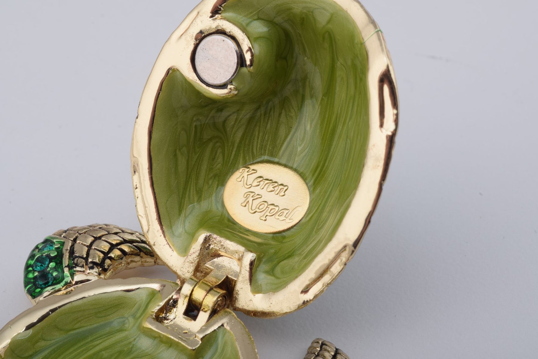 Keren Kopal Golden Green Turtle