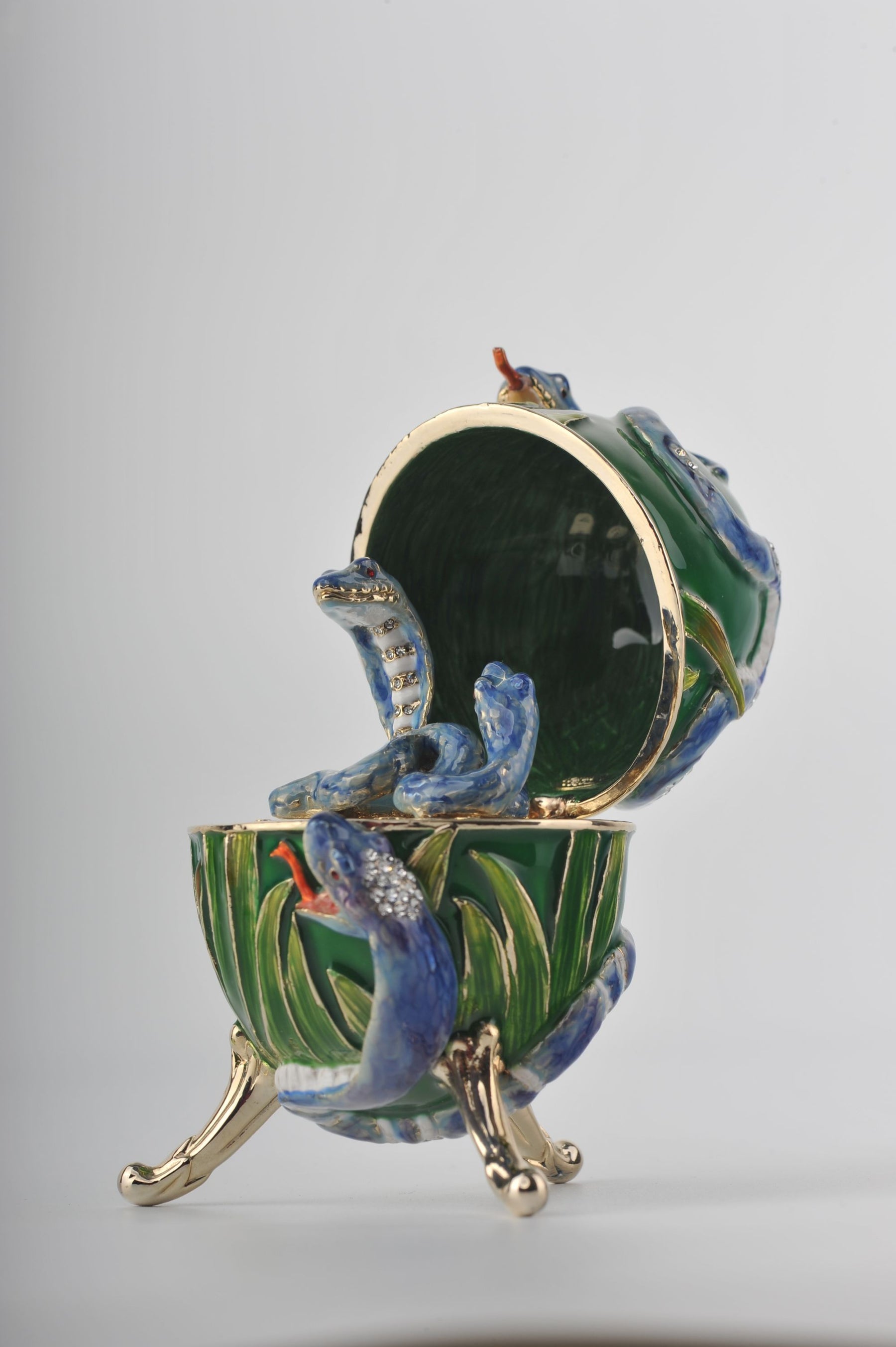 Keren Kopal Green Egg with Snakes