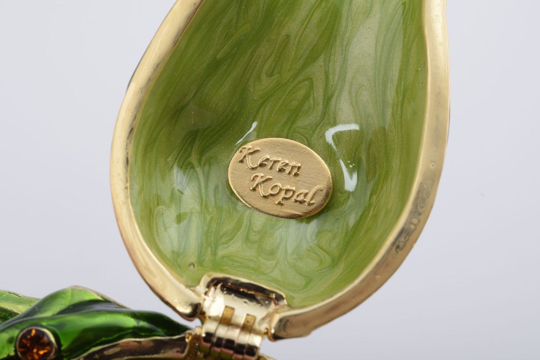 Keren Kopal Green Frog Speak No Evil