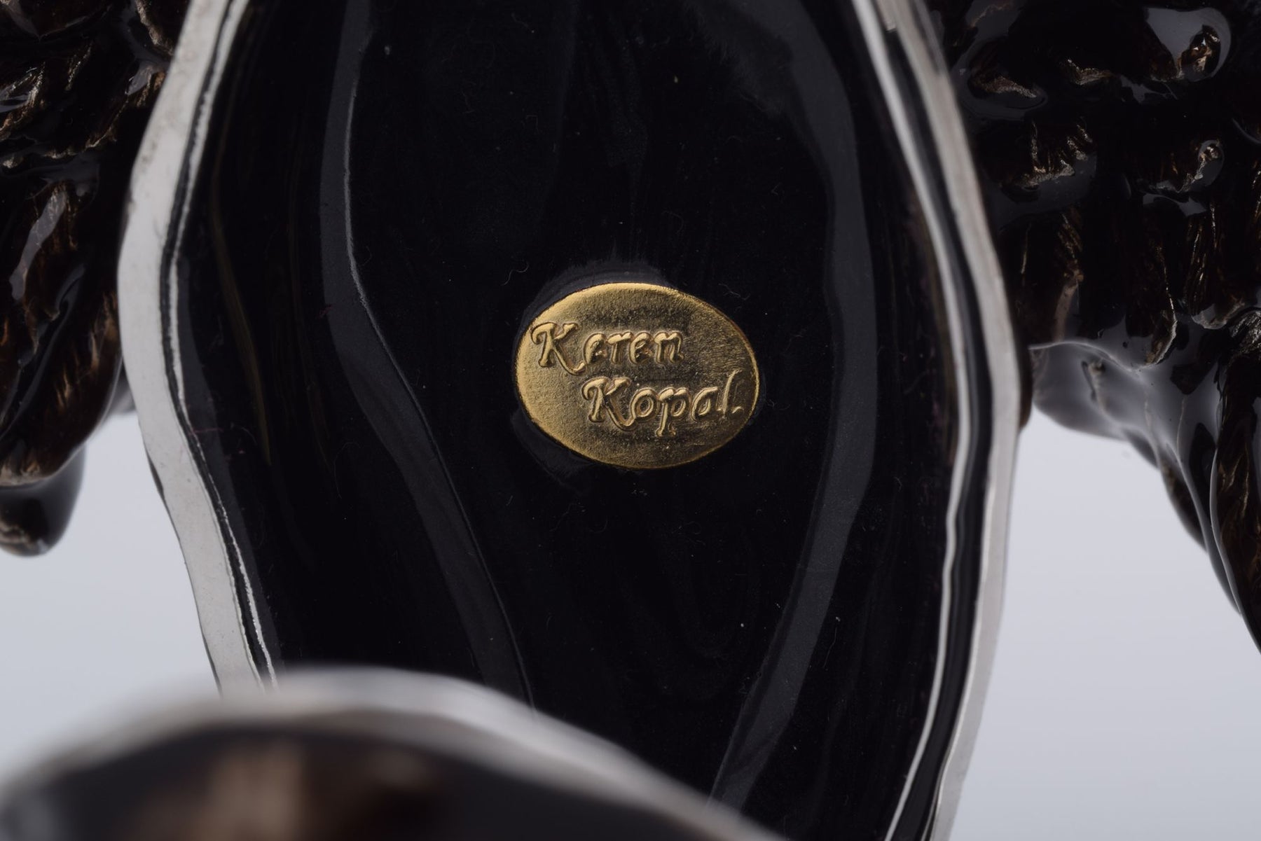 Keren Kopal Black Swan