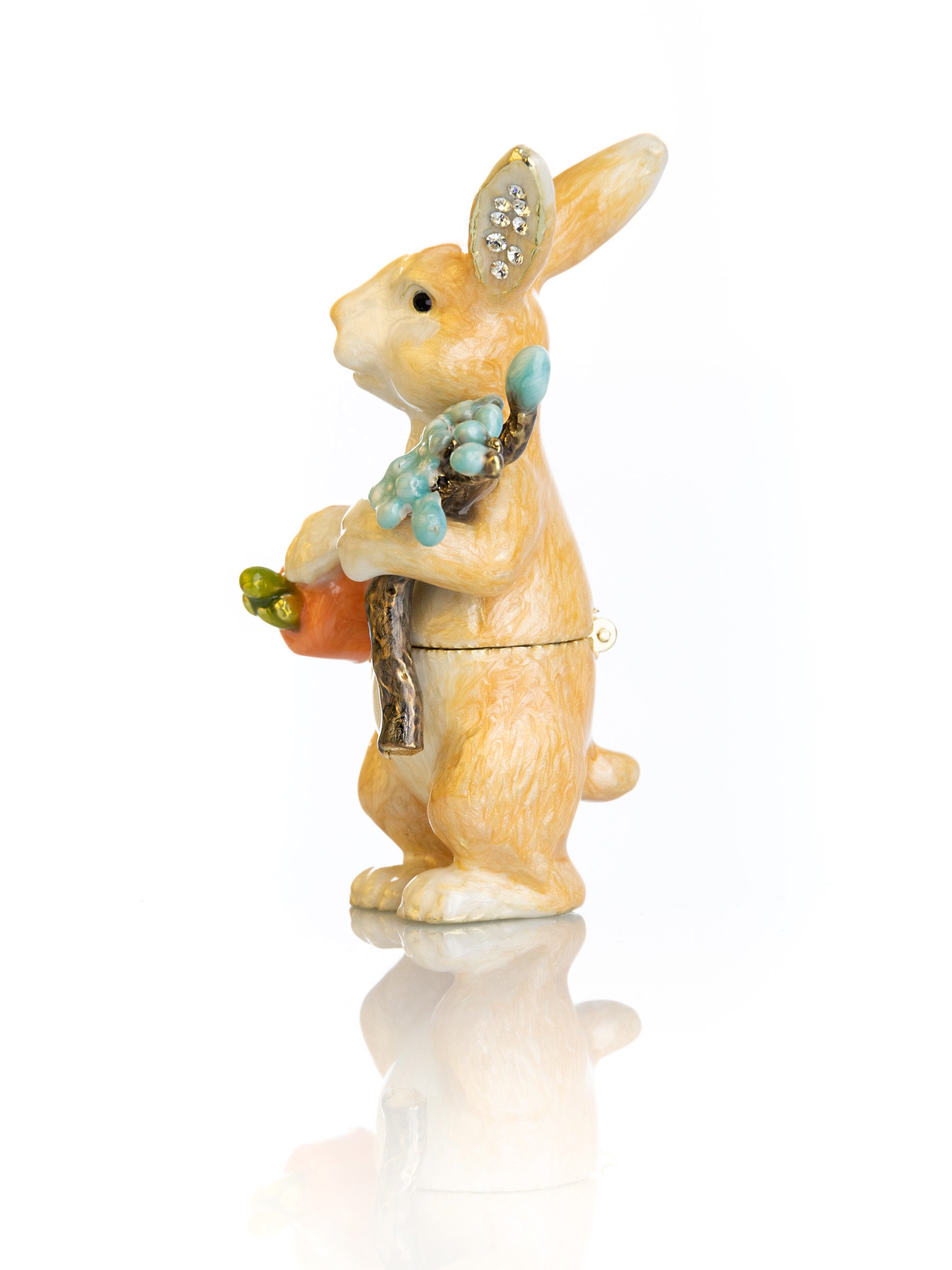 Keren Kopal Rabbit with carrot