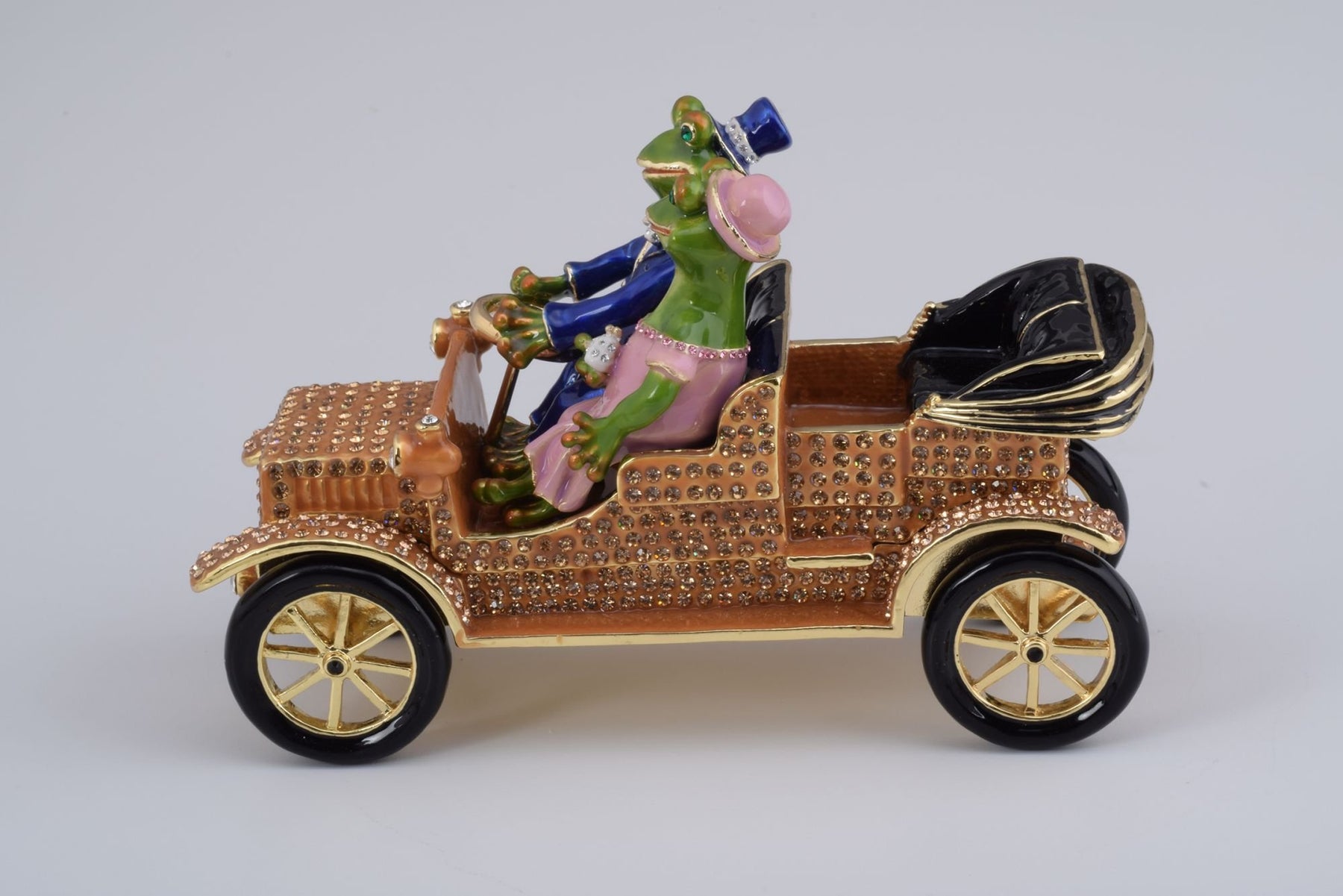 Keren Kopal Mr. & Mrs. Frog Car