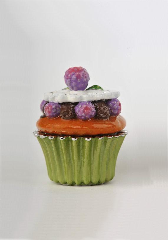 Keren Kopal Raspberry Cupcake