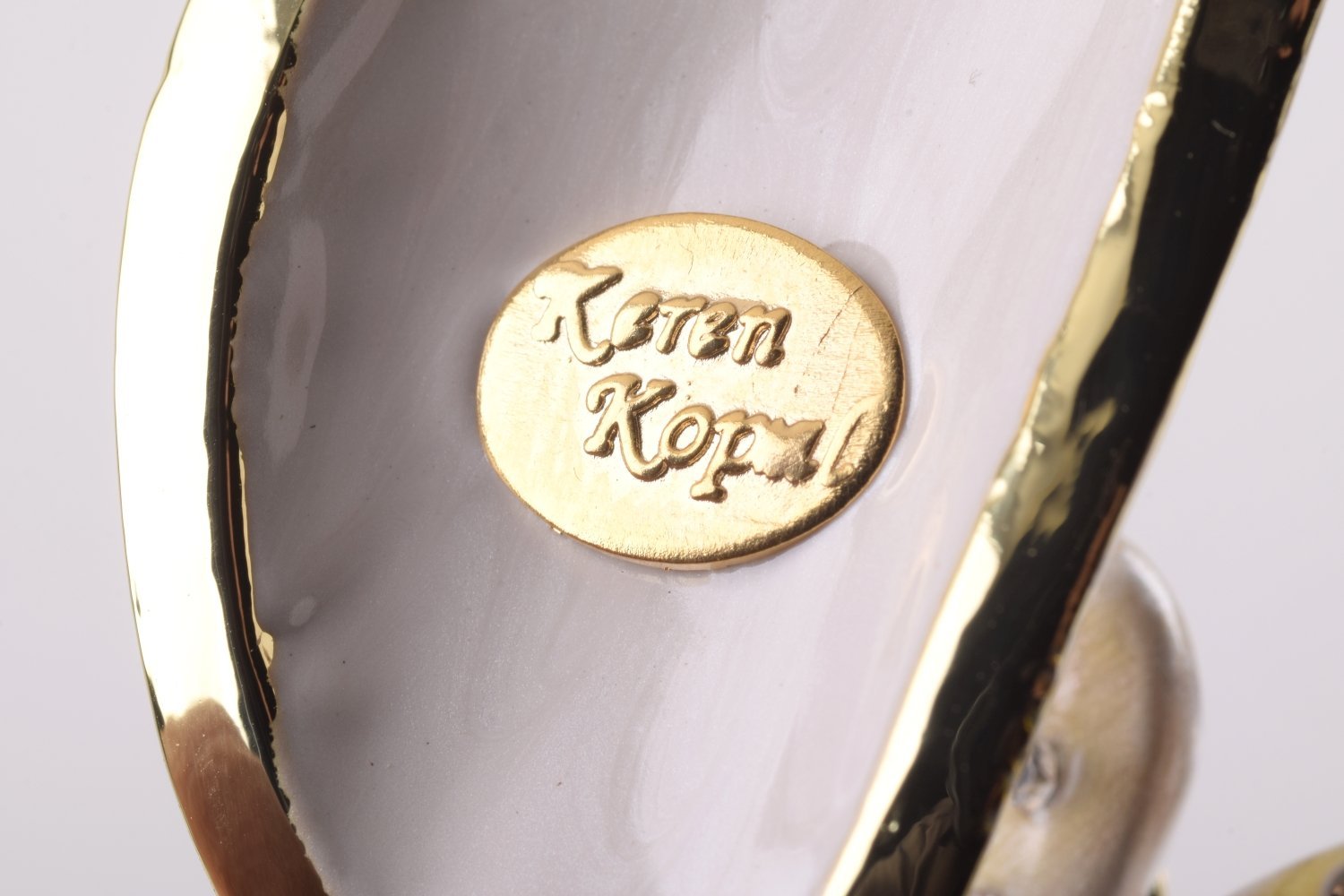 Keren Kopal Seal Trinket Box