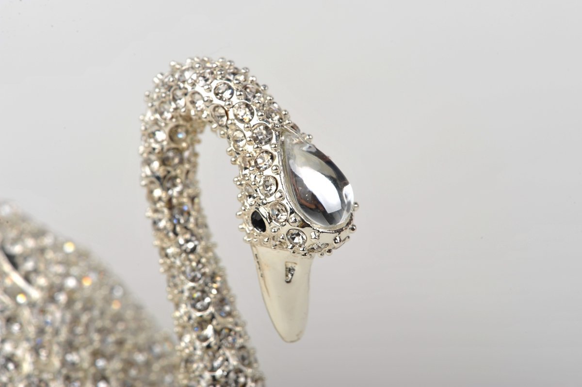 Keren Kopal Silver White Swan