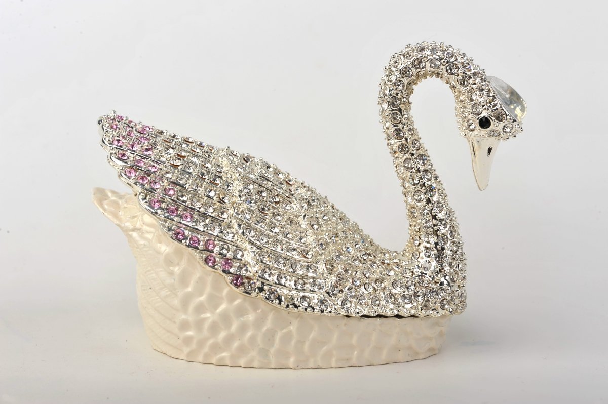 Keren Kopal Silver White Swan