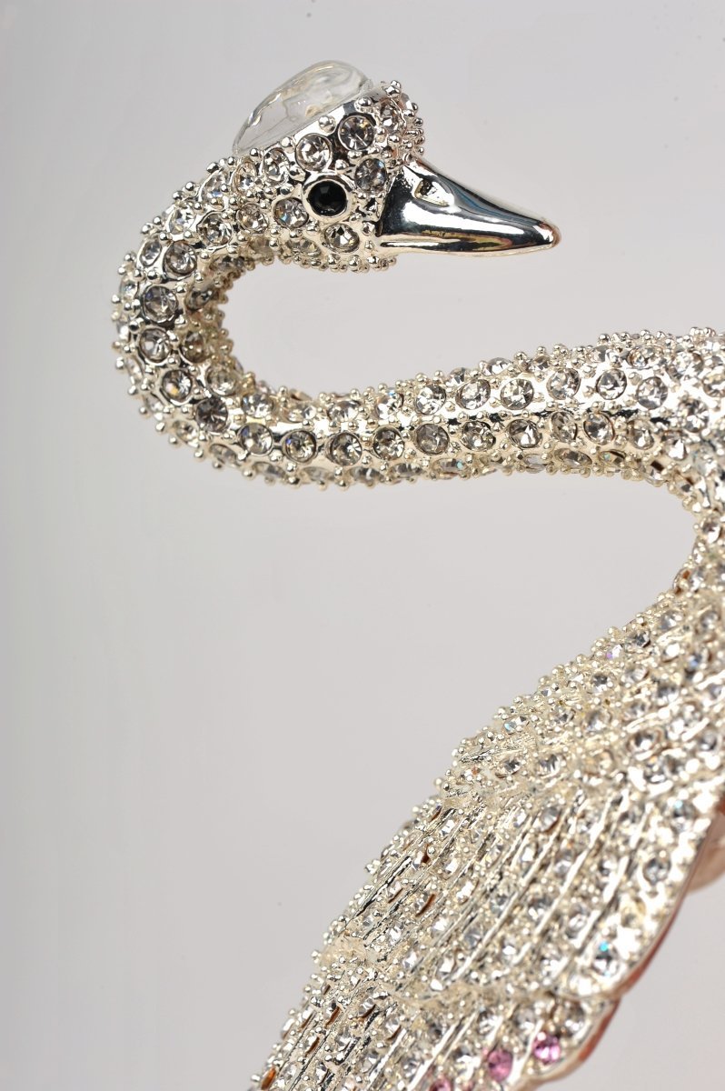 Keren Kopal Silver White Swan