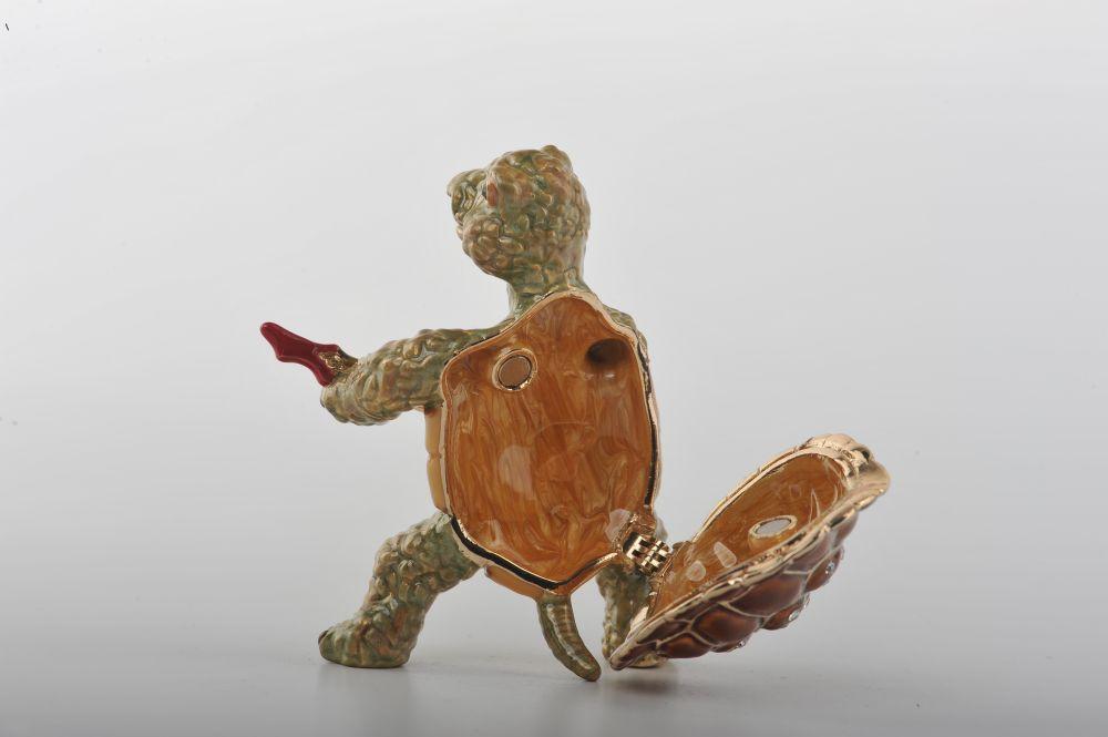 Keren Kopal Turtle Playing the Guitar