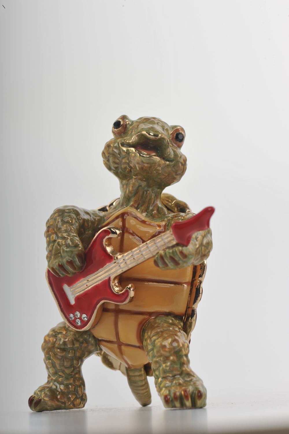 Keren Kopal Turtle Playing the Guitar