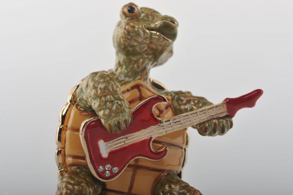 Keren Kopal Turtle Playing the Guitar