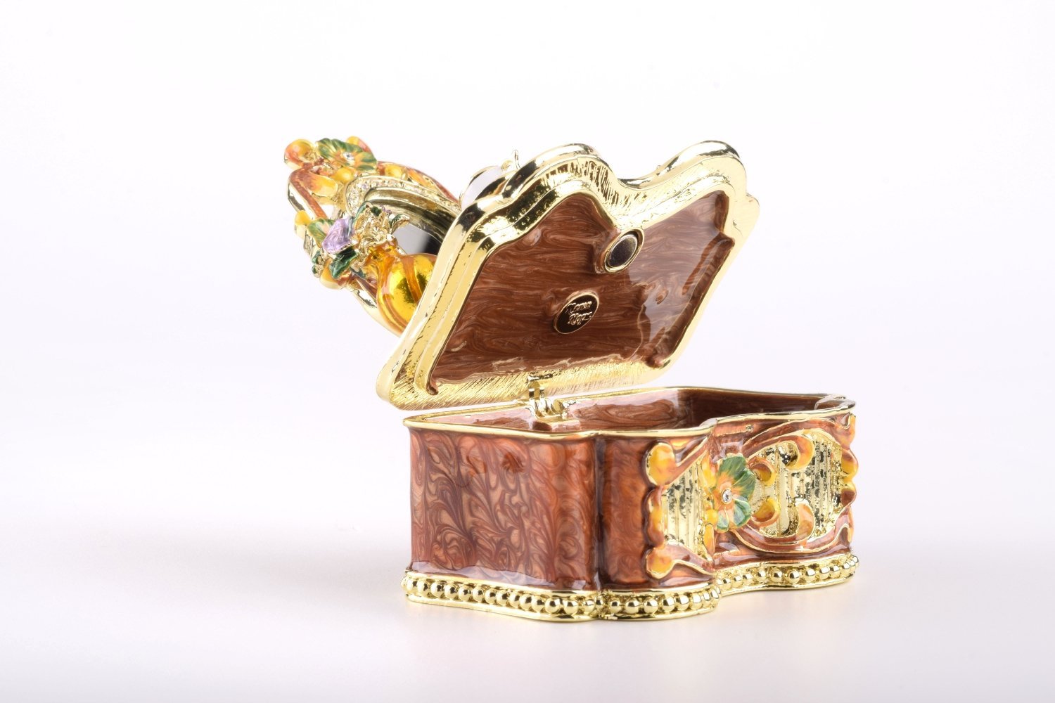 Keren Kopal Vanity Table