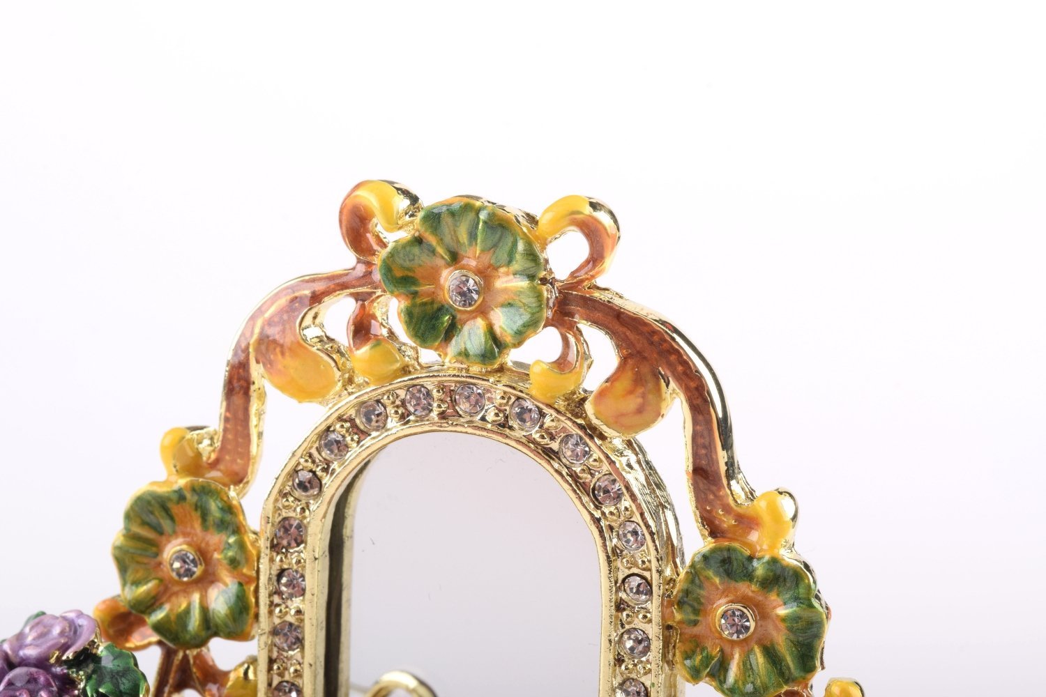 Keren Kopal Vanity Table