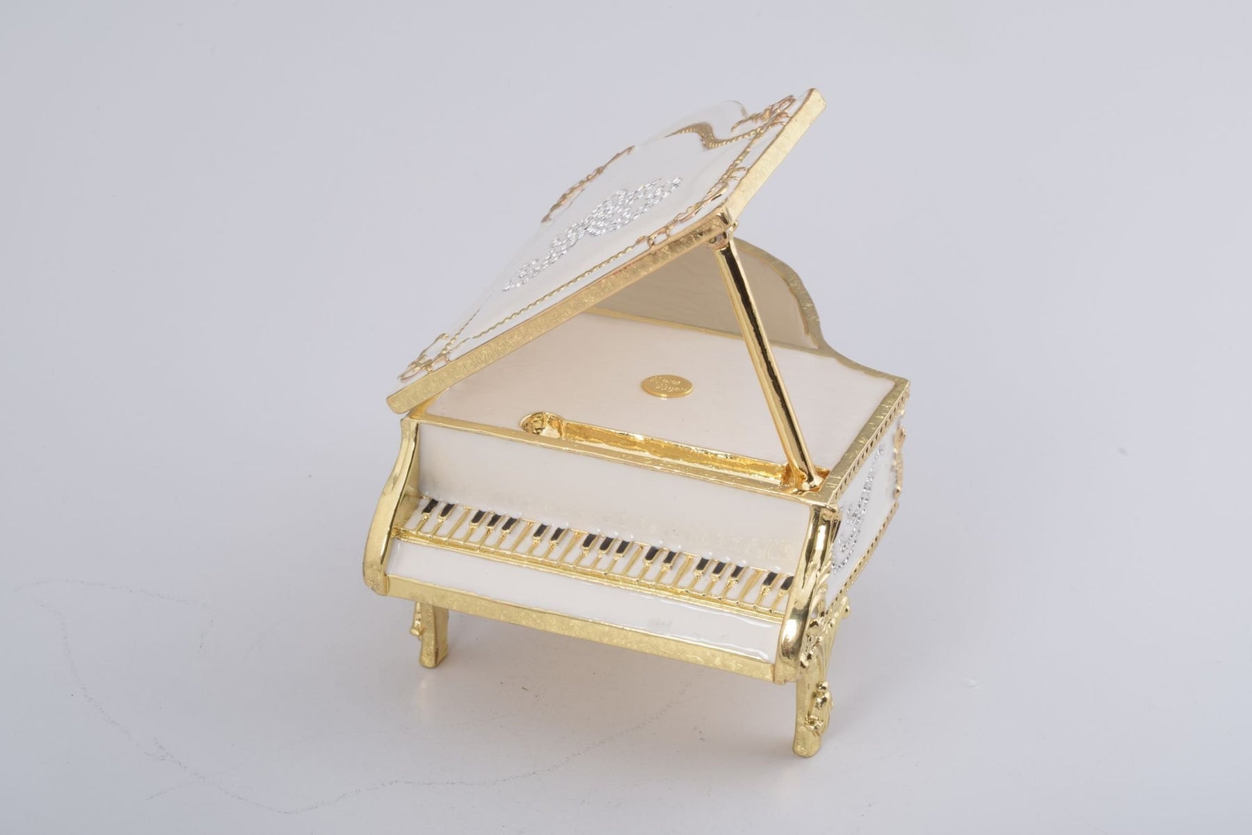 Keren Kopal White Piano